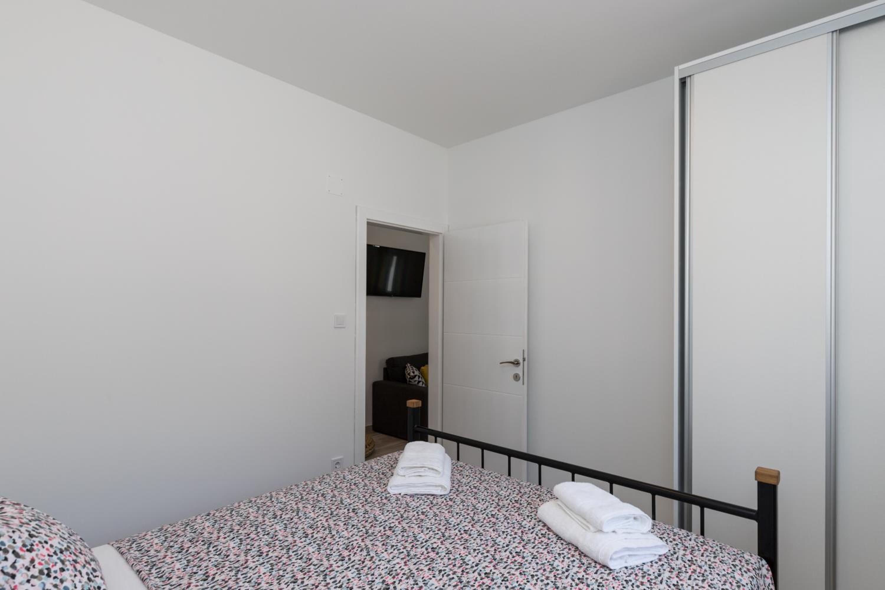 Premium One-Bedroom Apartment with Terrace photo 2