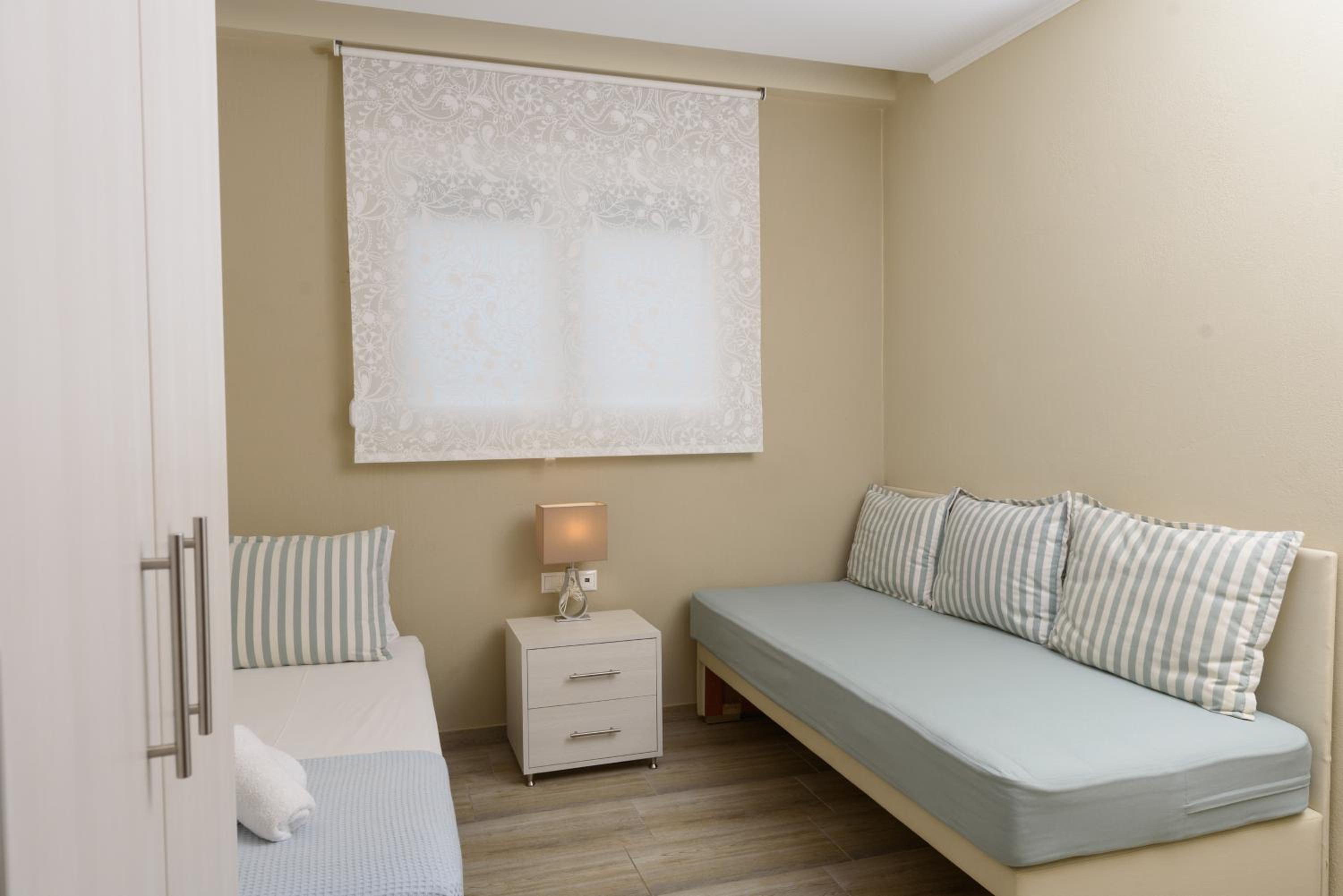 Deluxe Junior Suite with Side Sea View photo 3