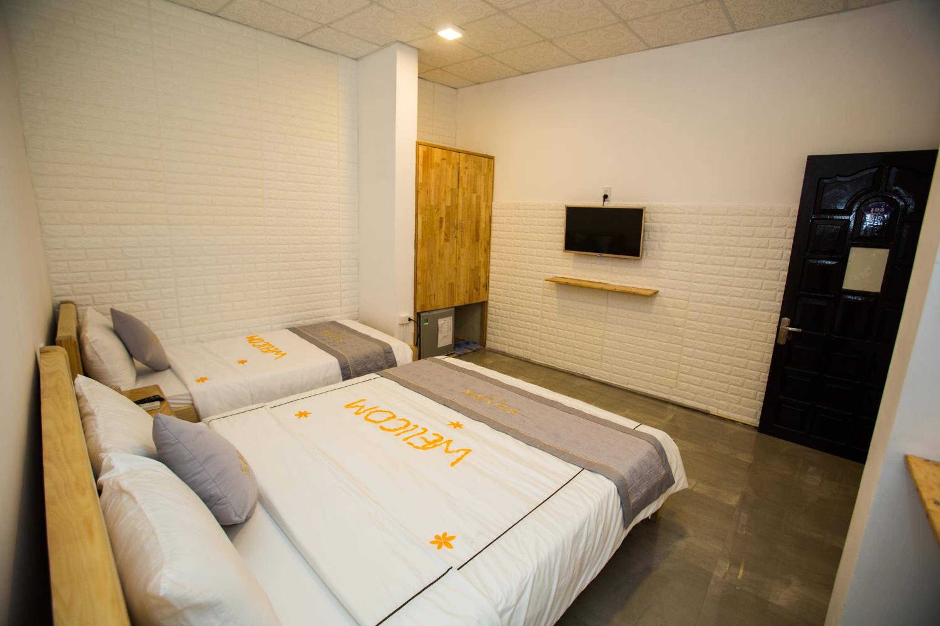 Deluxe Triple Room