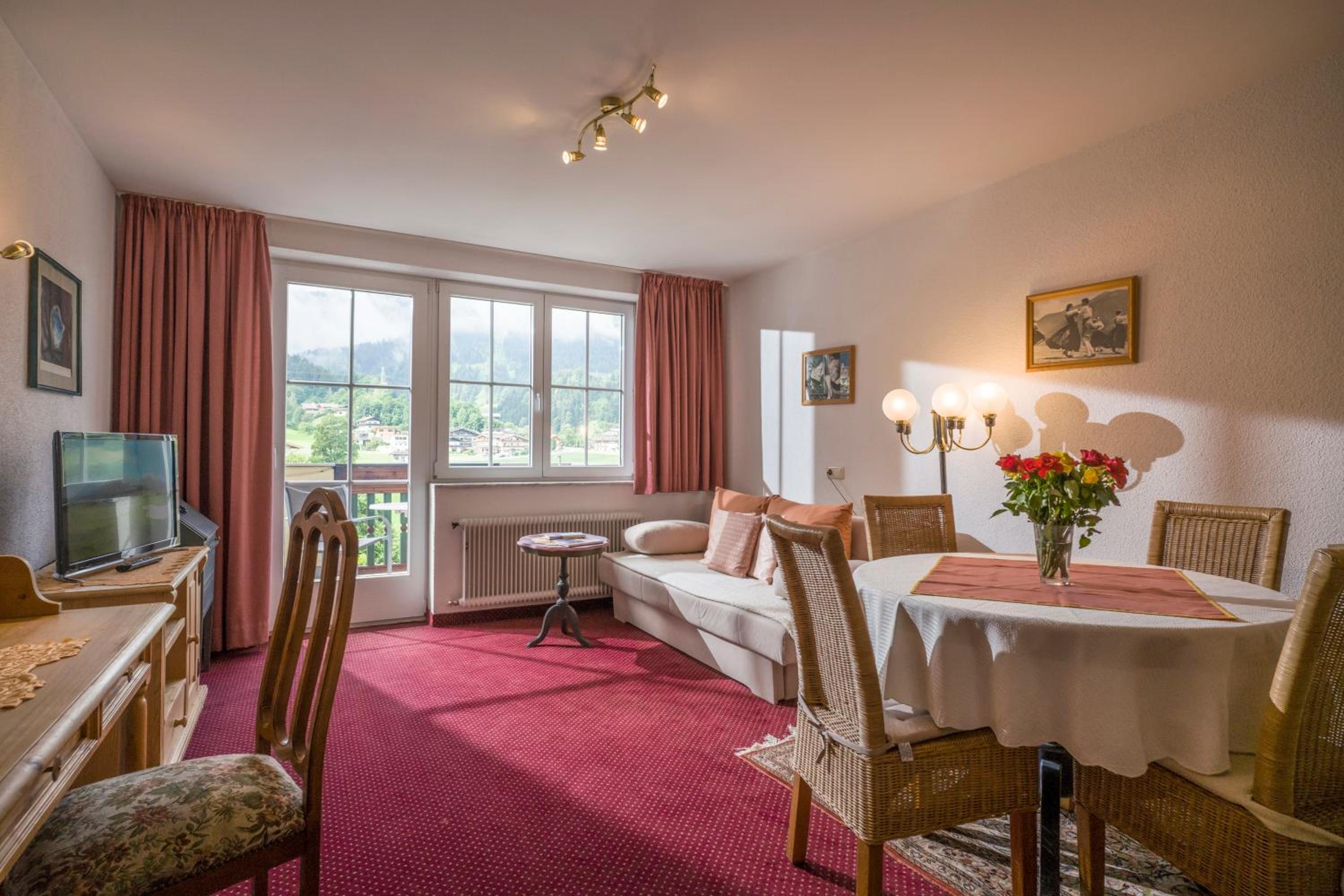 Superior One-Bedroom Apartment