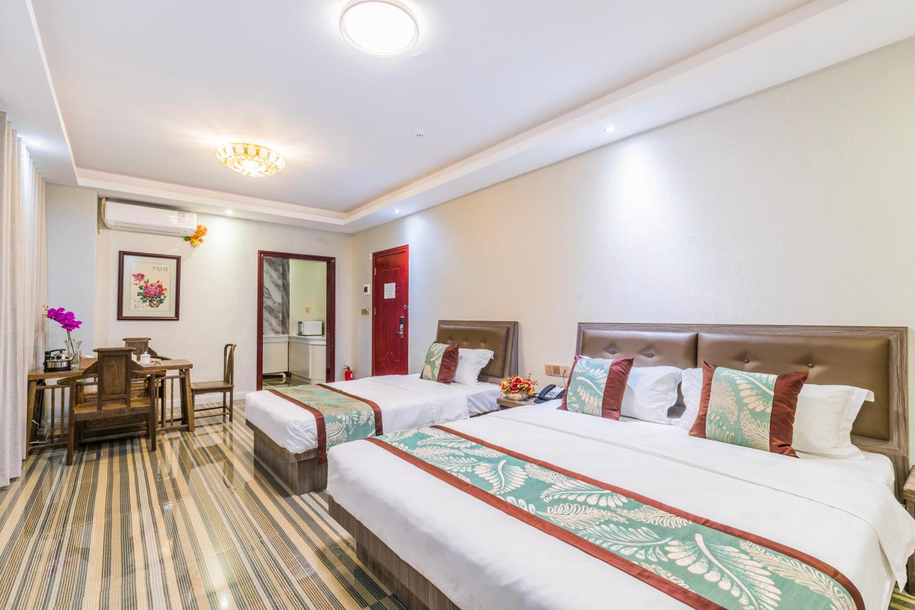 Deluxe Triple Room