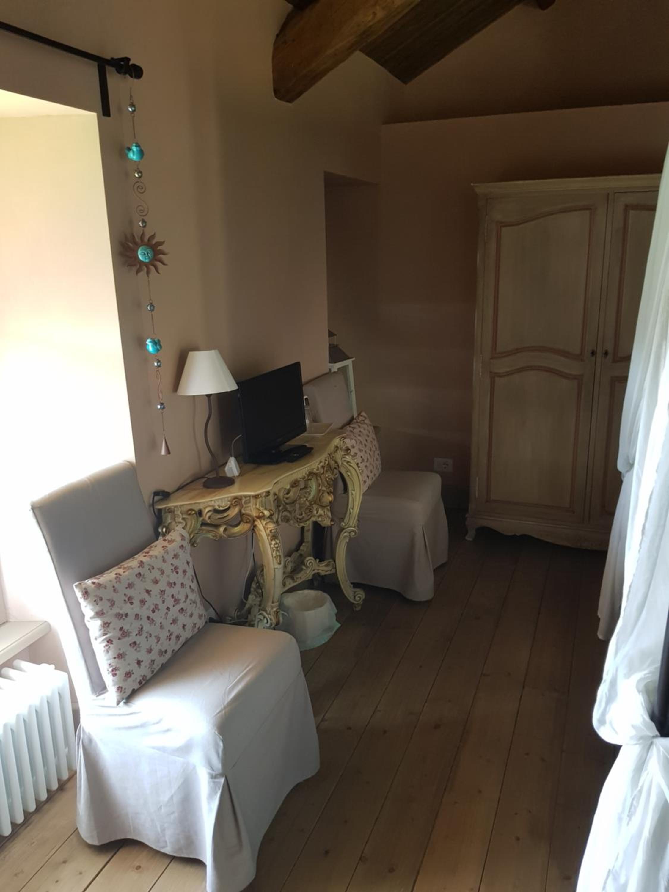 Deluxe Double Room with Extra Bed - Photo 5