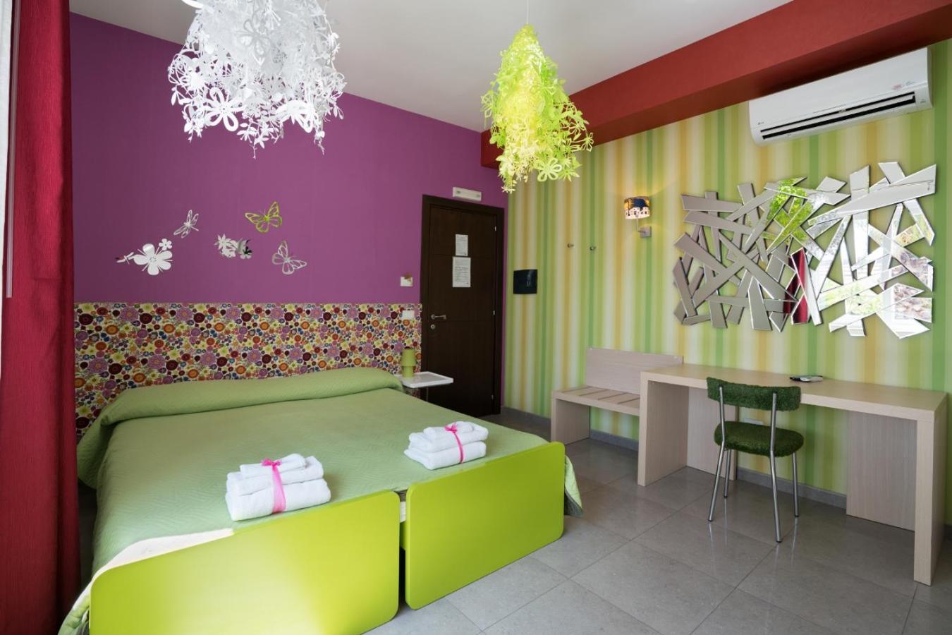 Double or Twin Room - Photo 36
