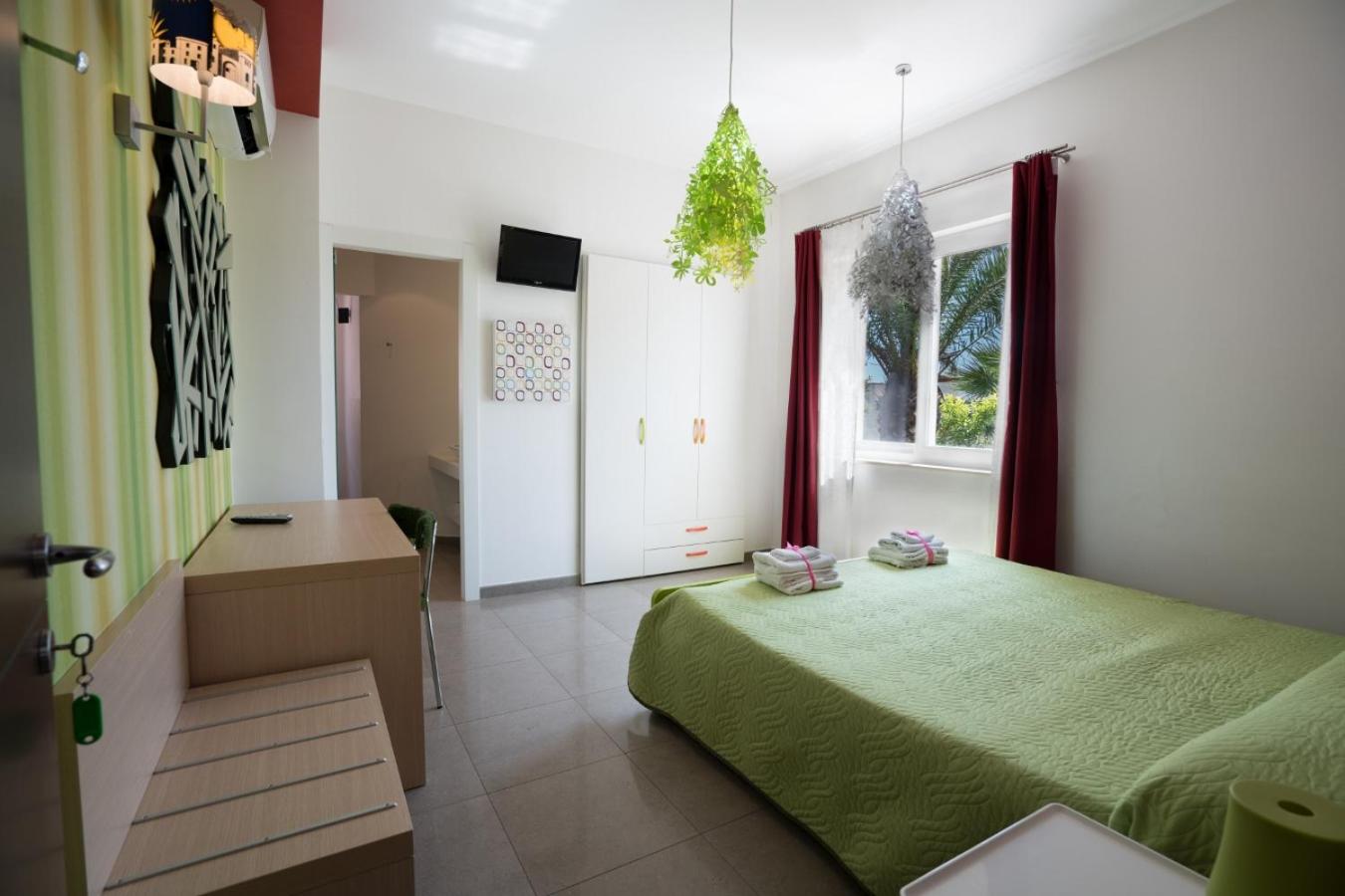 Double or Twin Room - Photo 37