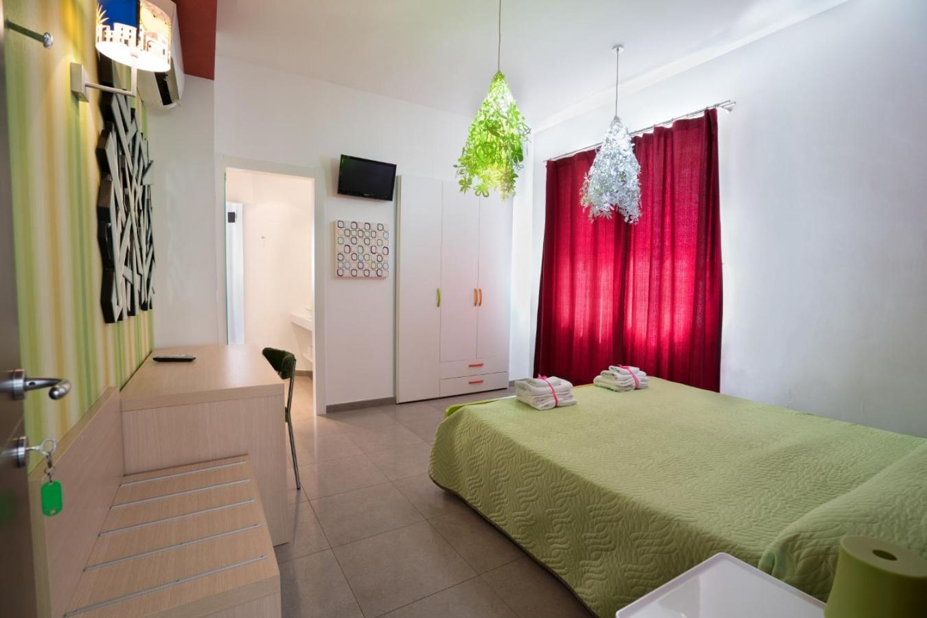 Double or Twin Room - Photo 23