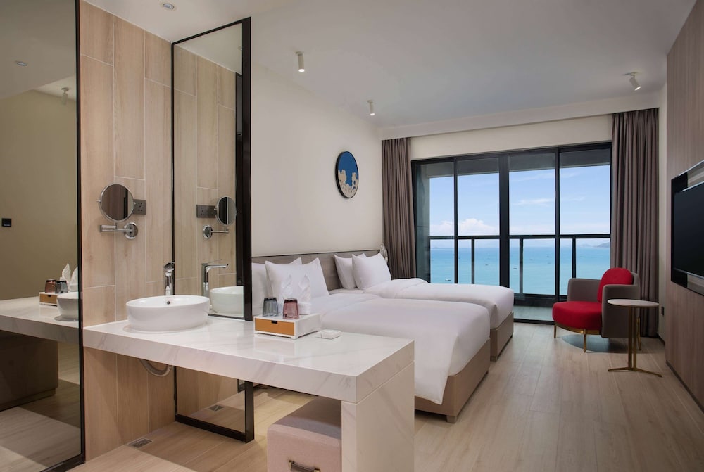 Deluxe Room, 2 Twin Beds, Non Smoking, Sea View photo 1