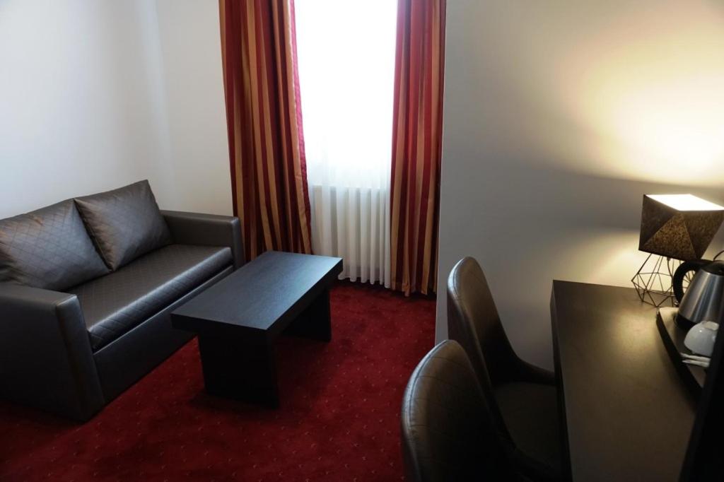 Deluxe Double Room - Photo 2