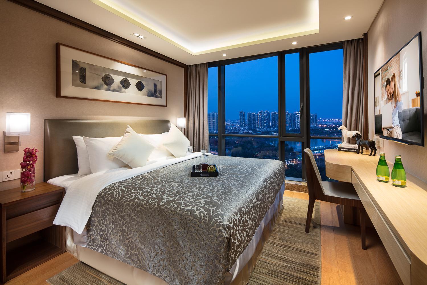 Two-Bedroom Deluxe Suite photo 3