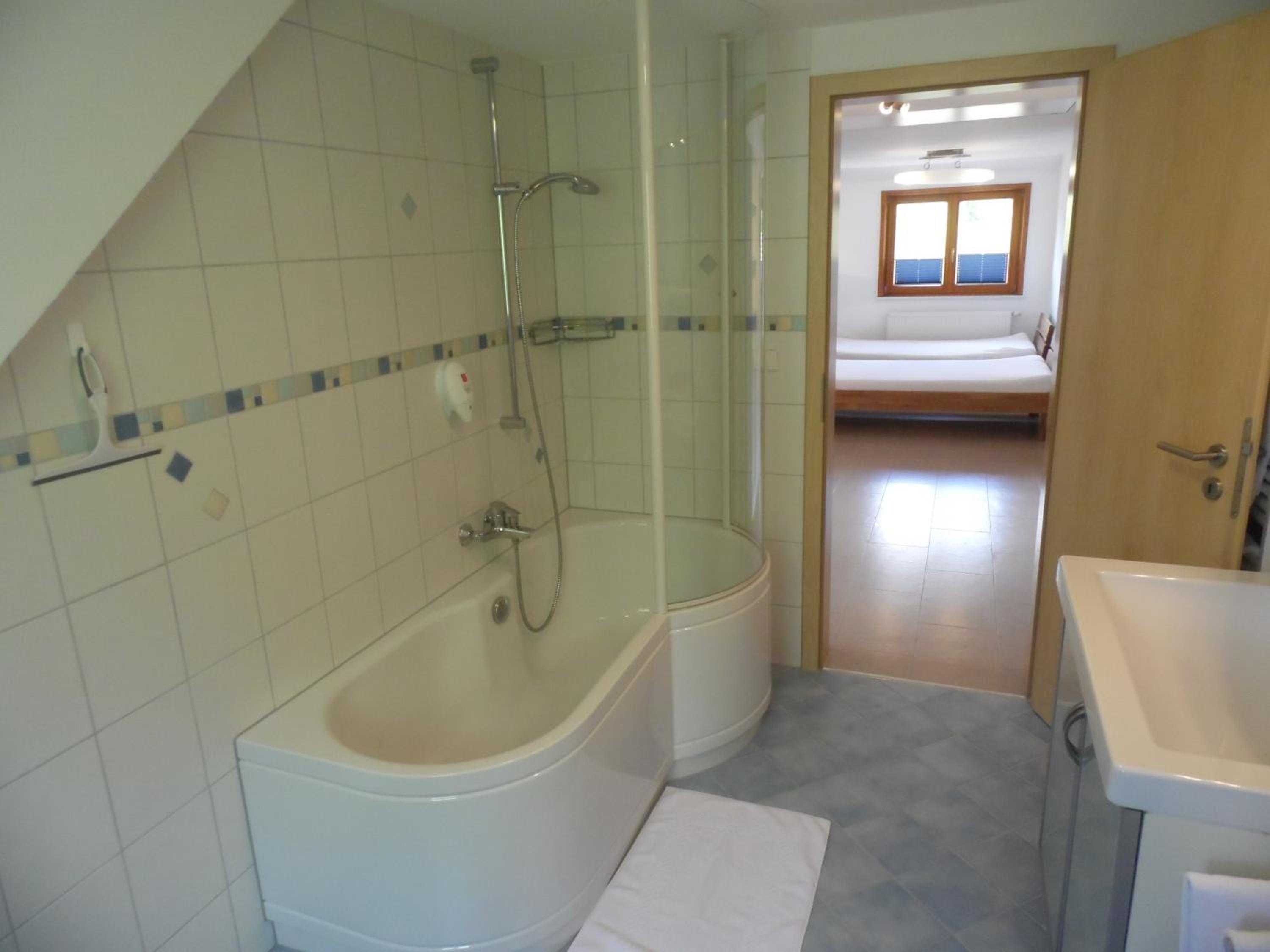 Two-Bedroom Apartment - Annex - Photo 9
