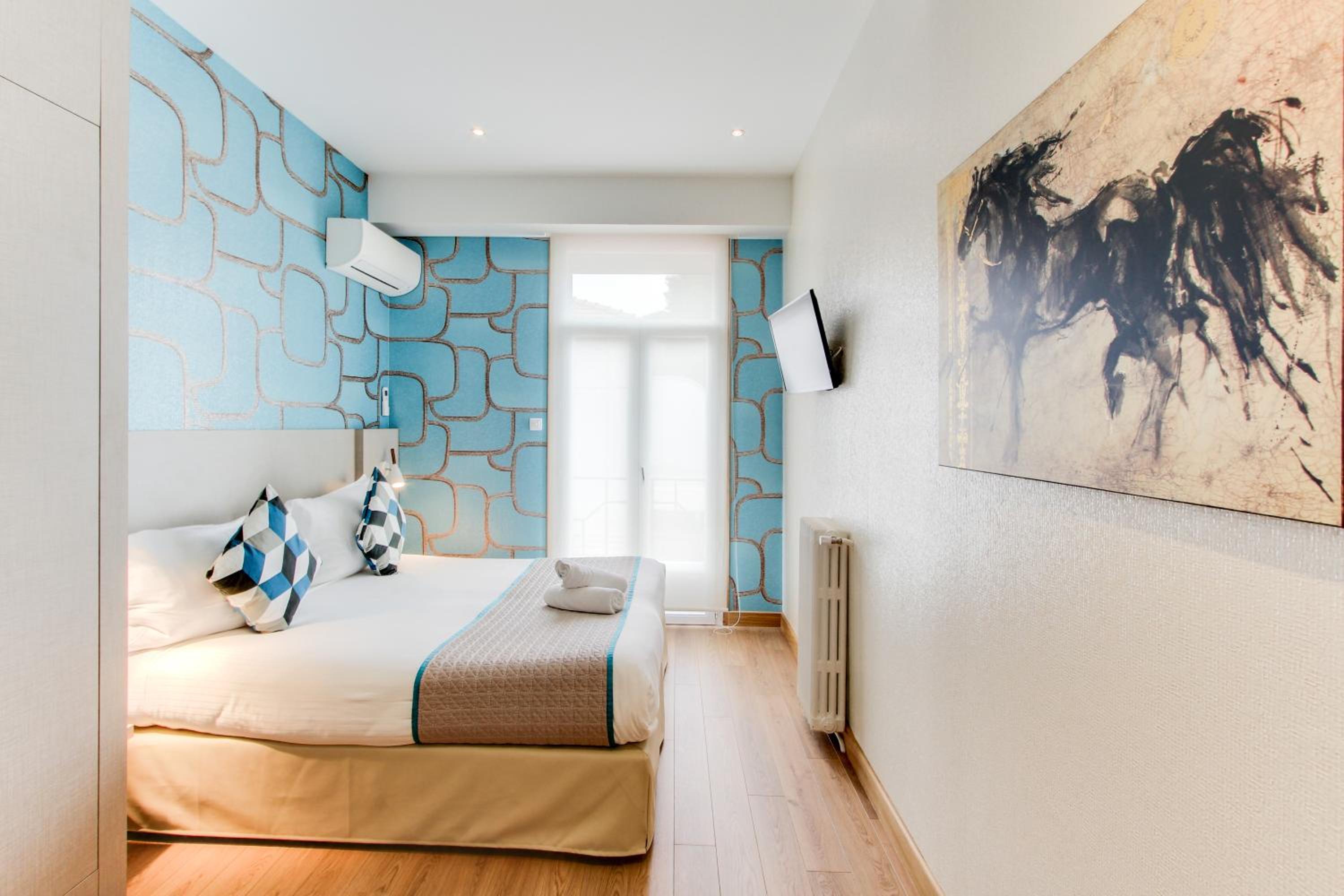 Standard Double or Twin Room - Photo 1