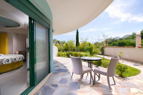 Junior Suite with Garden View