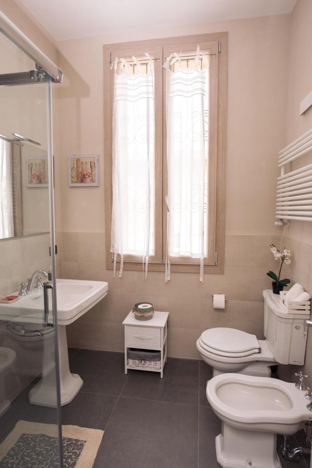 Comfort Quadruple Room with Private External Bathroom photo 3