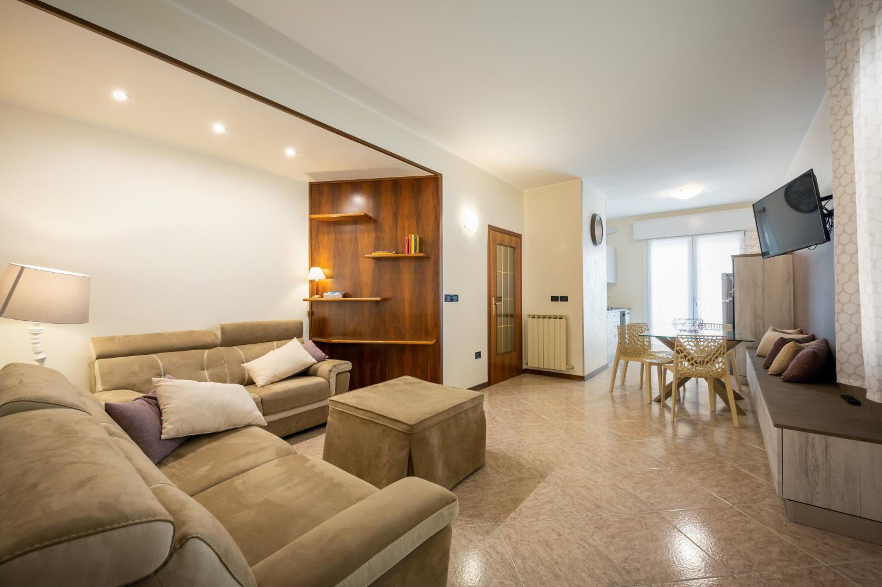 Two-Bedroom Apartment (4 Adults) with Sea View