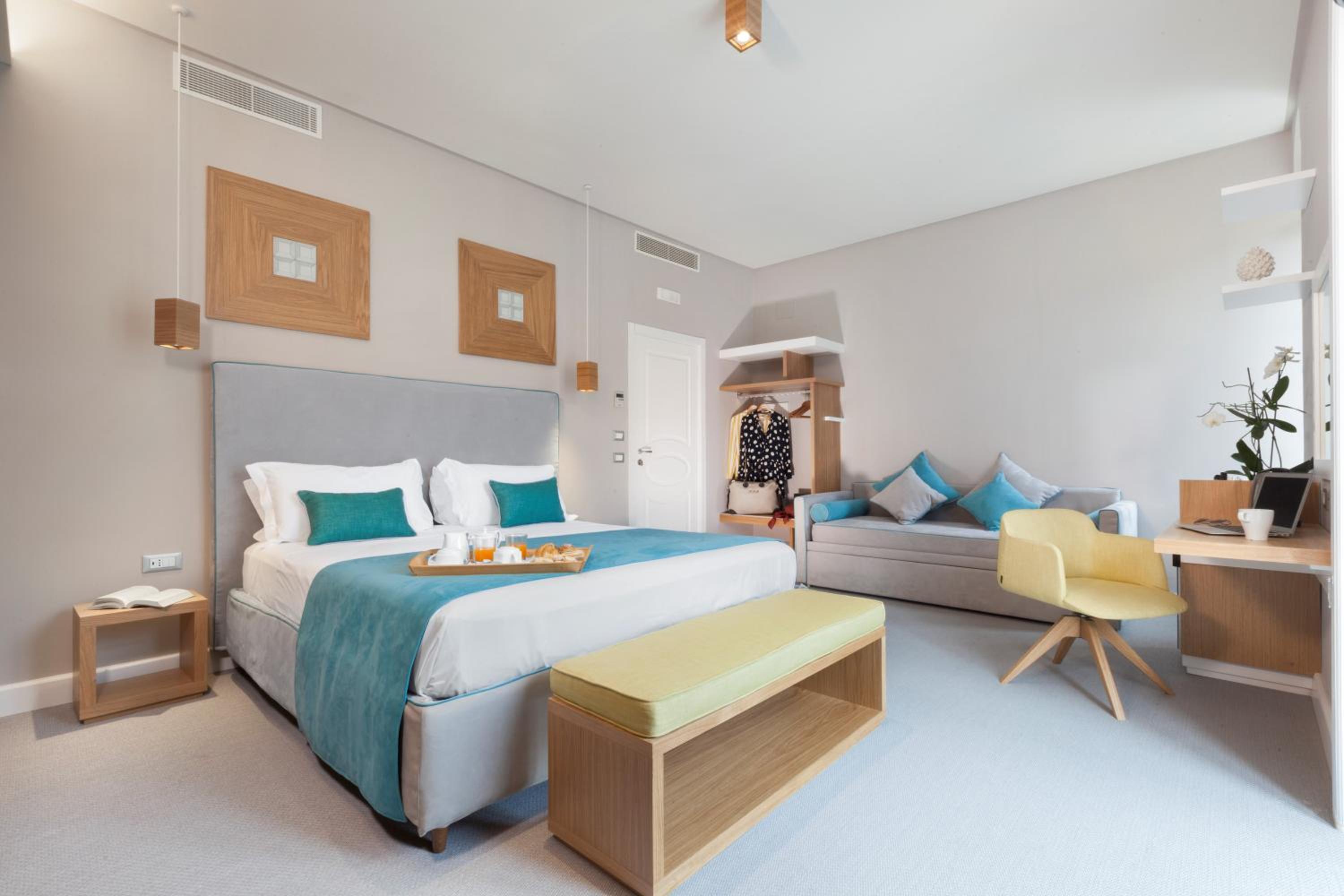 Deluxe Double Room - Photo 1