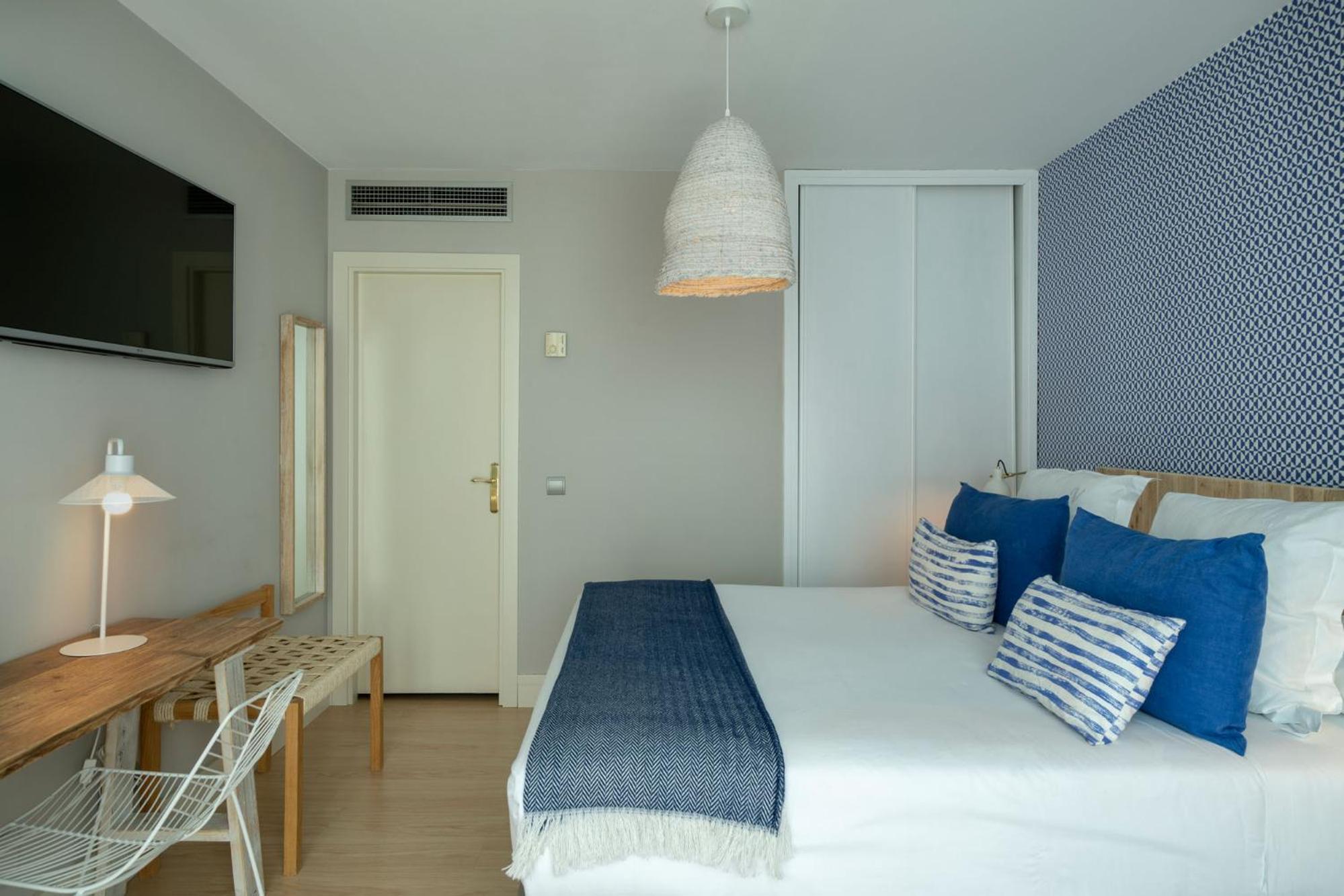 Basic Double Or Twin Room - Photo 4