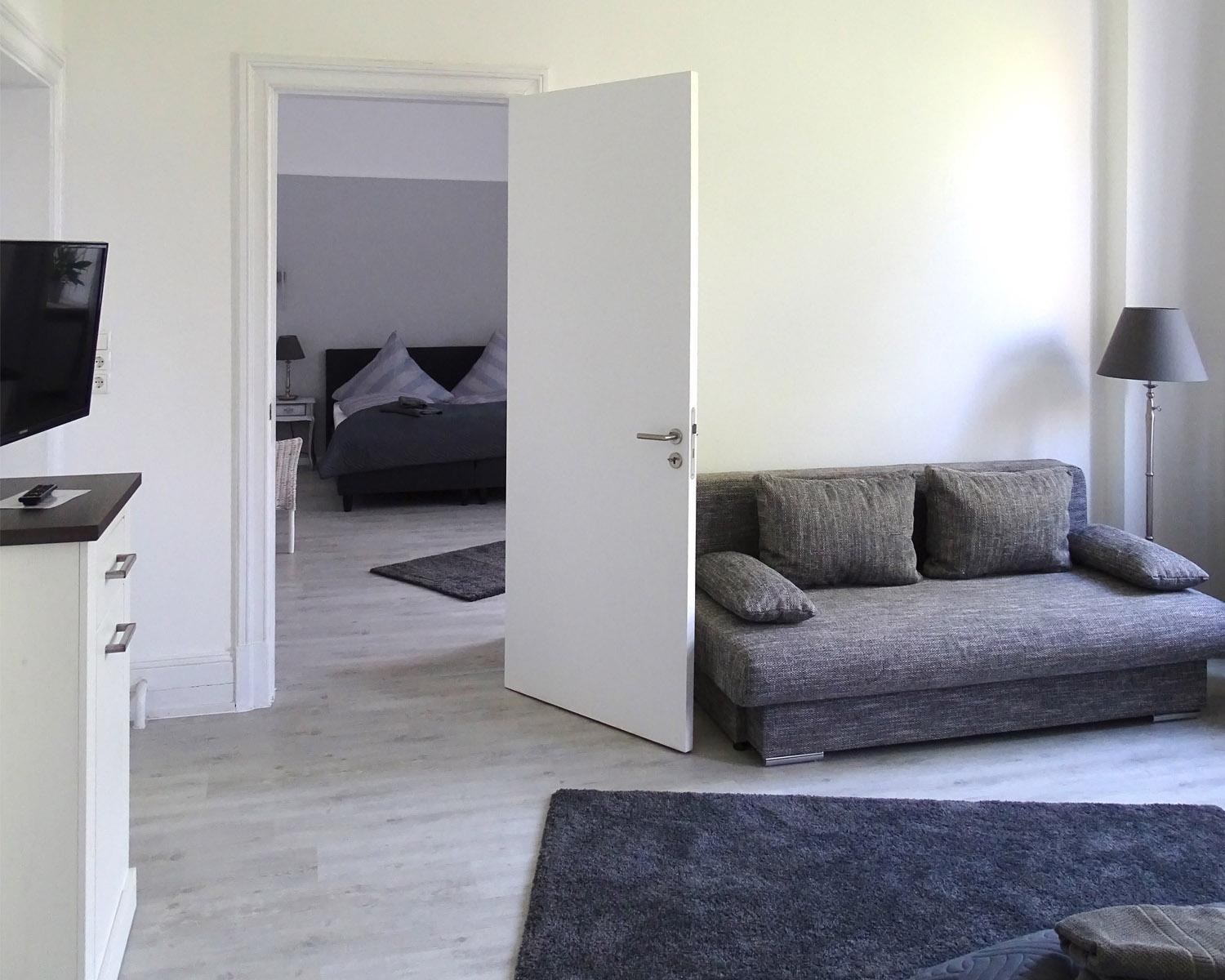Two-Bedroom Suite - Photo 4