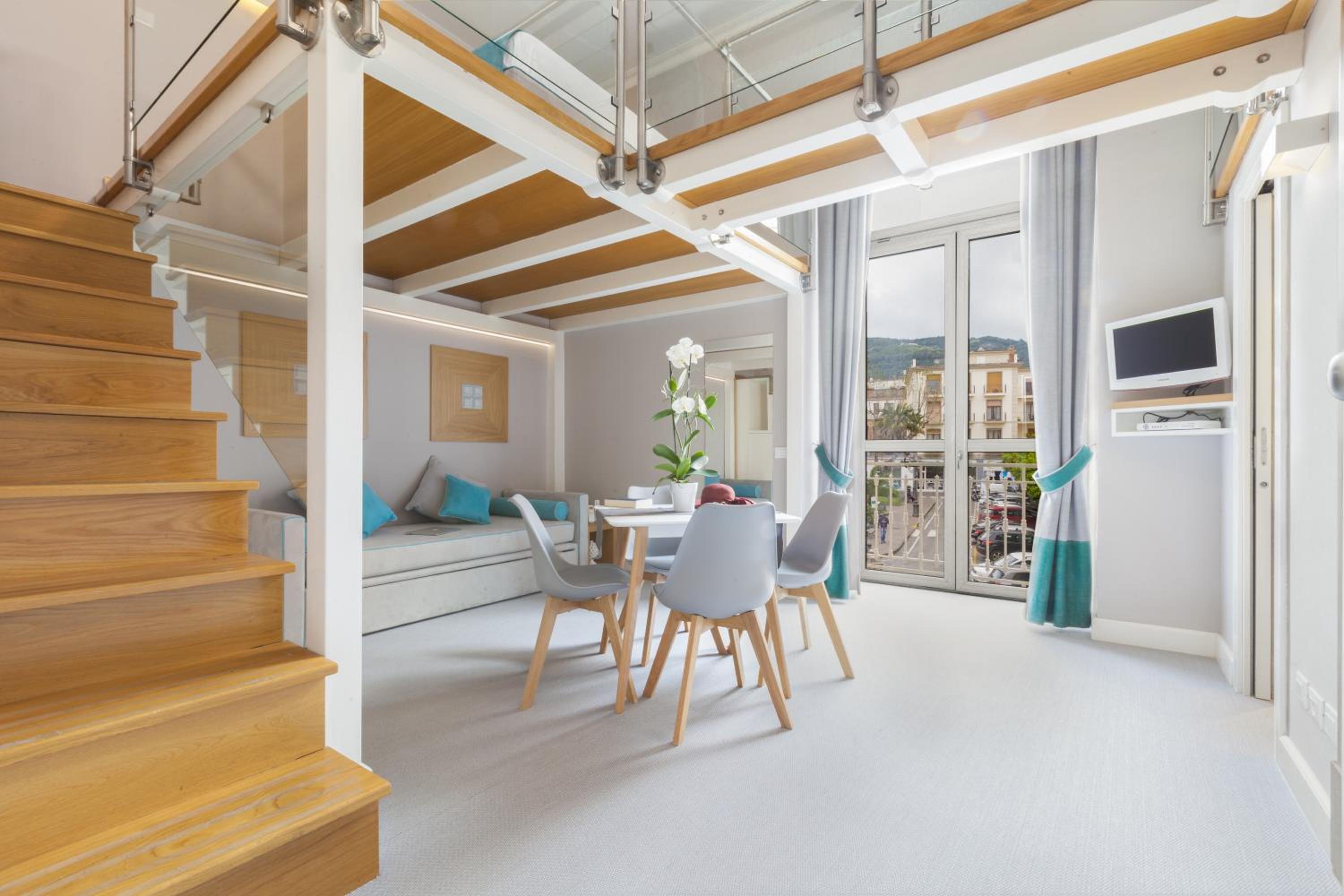 Standard Apartment - Split Level photo 3