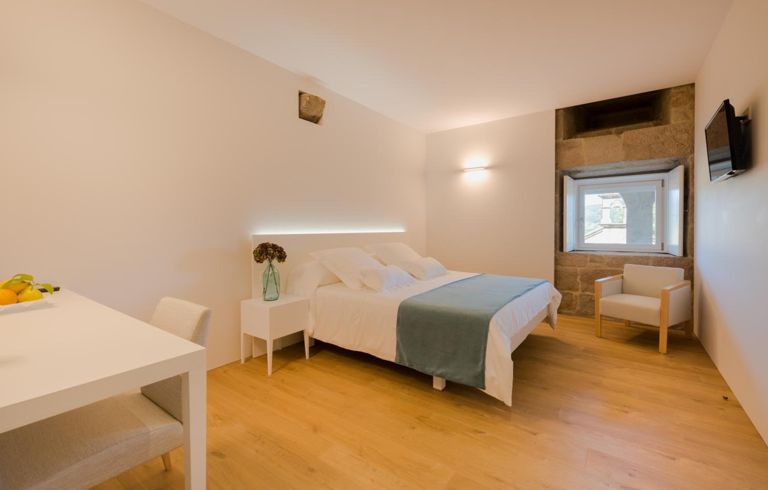 Large Double Room photo 2