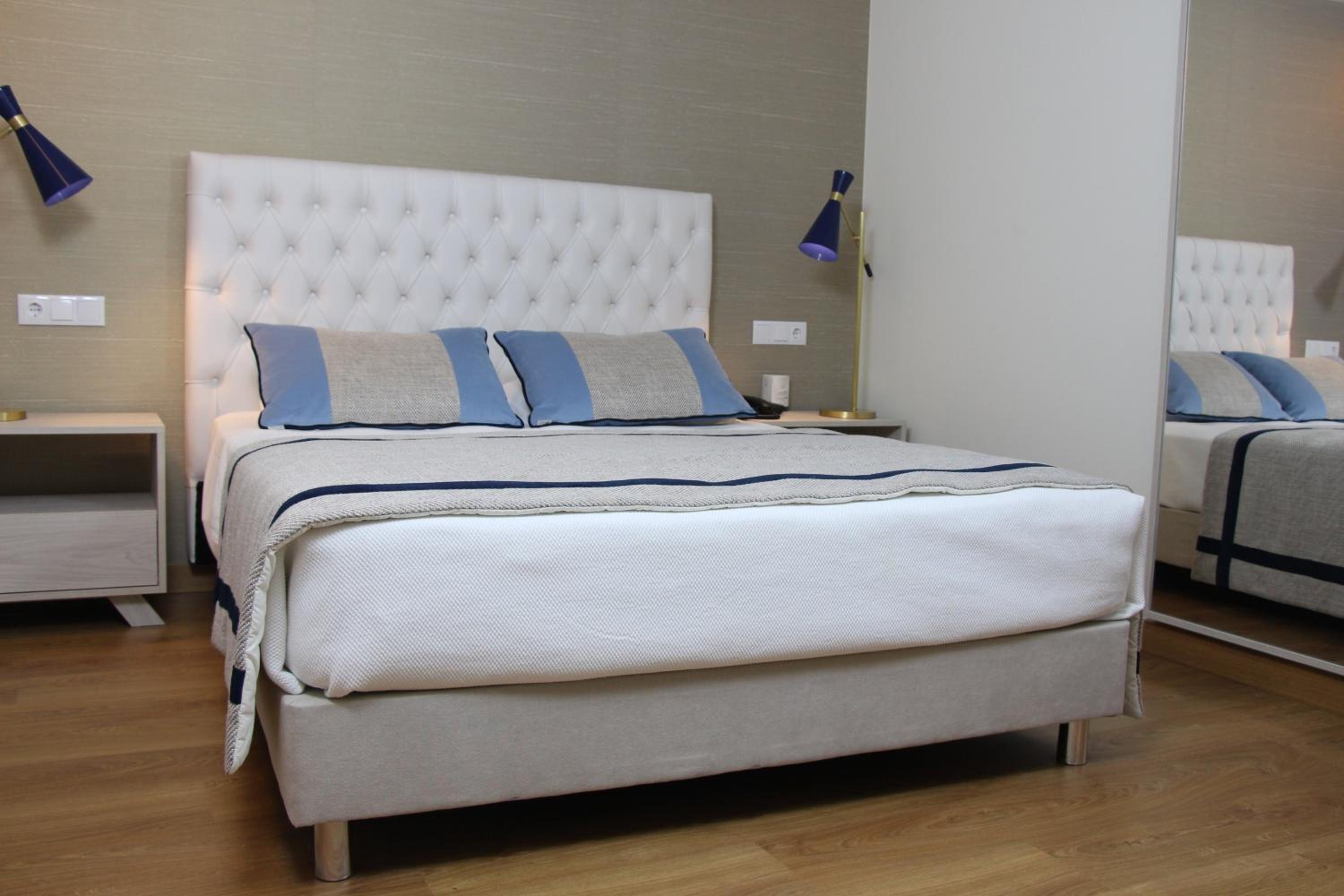 Superior Double or Twin Room - Photo 4
