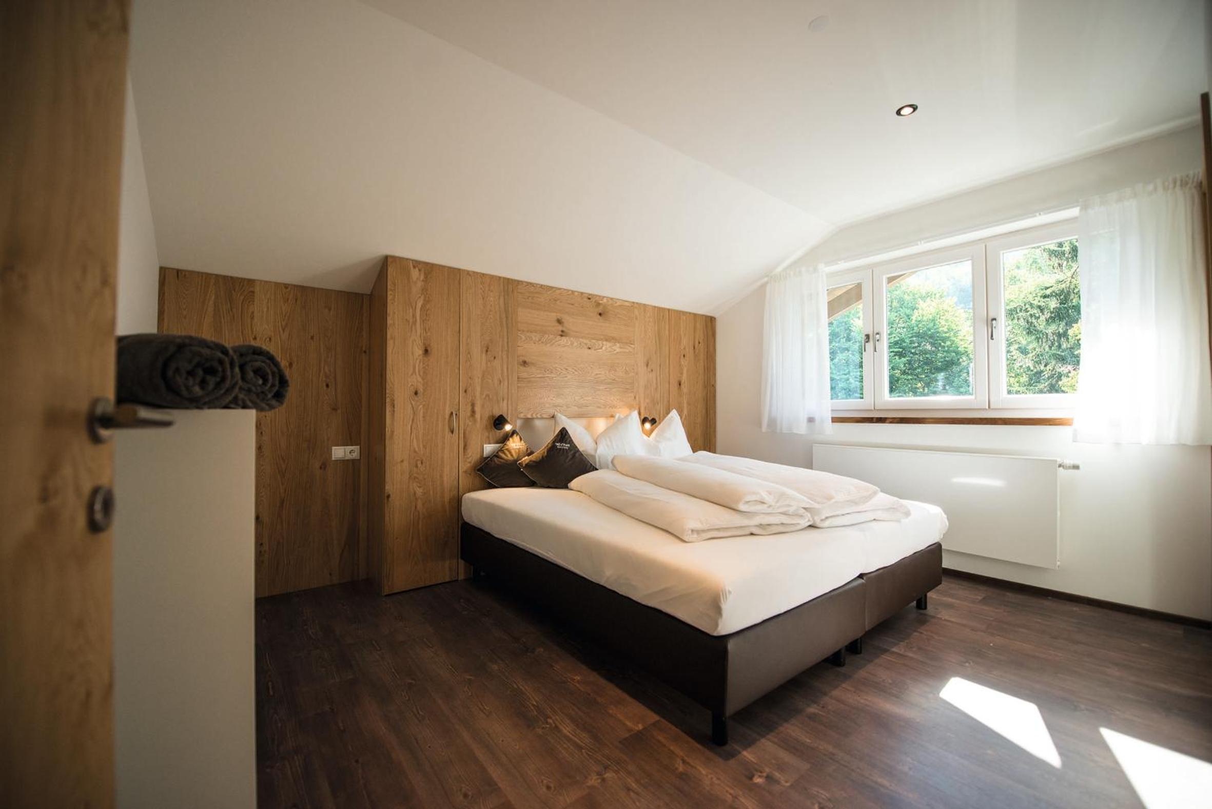 Two-Bedroom Apartment - Photo 29