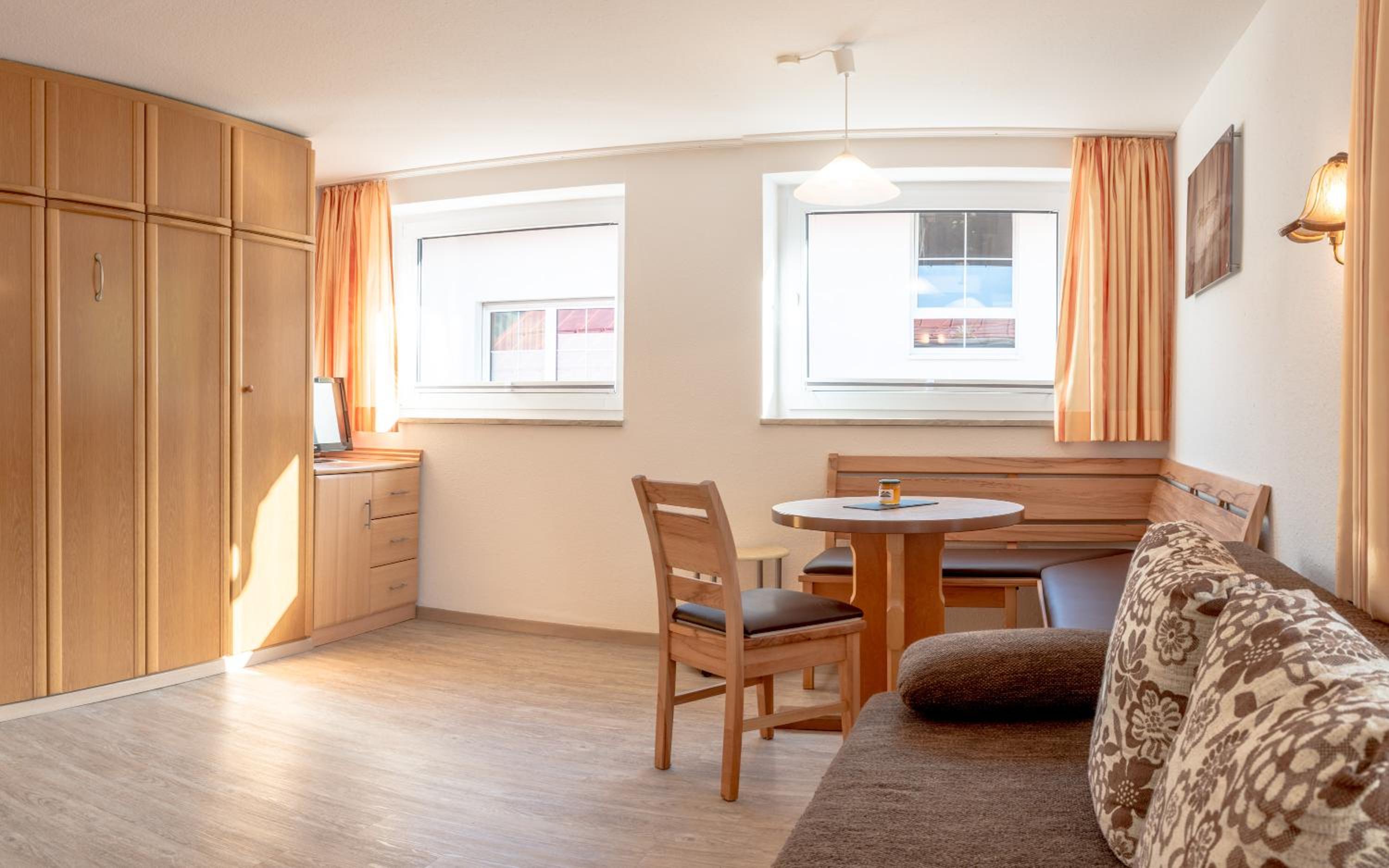 Standard Apartment - Photo 2