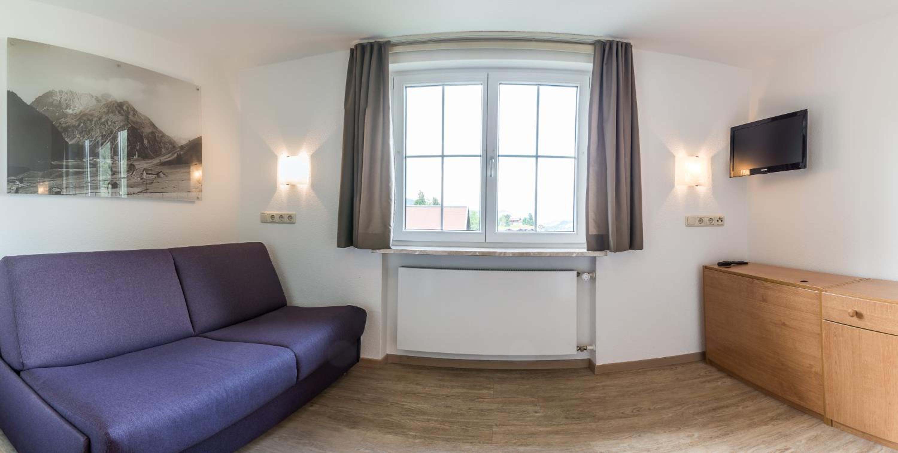 One-Bedroom Apartment - Photo 14