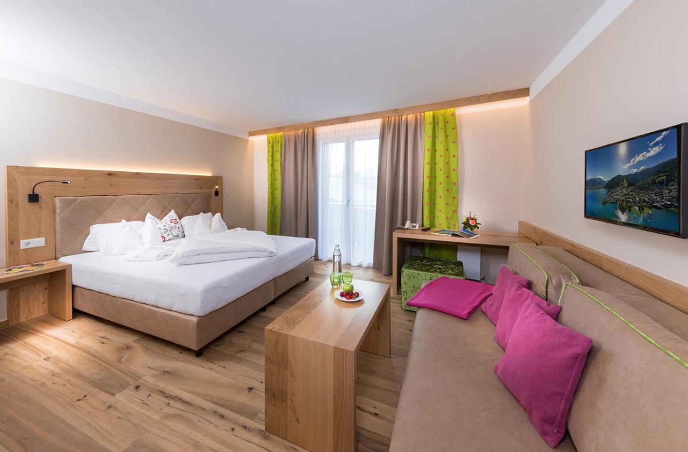 Deluxe Double Room photo 2