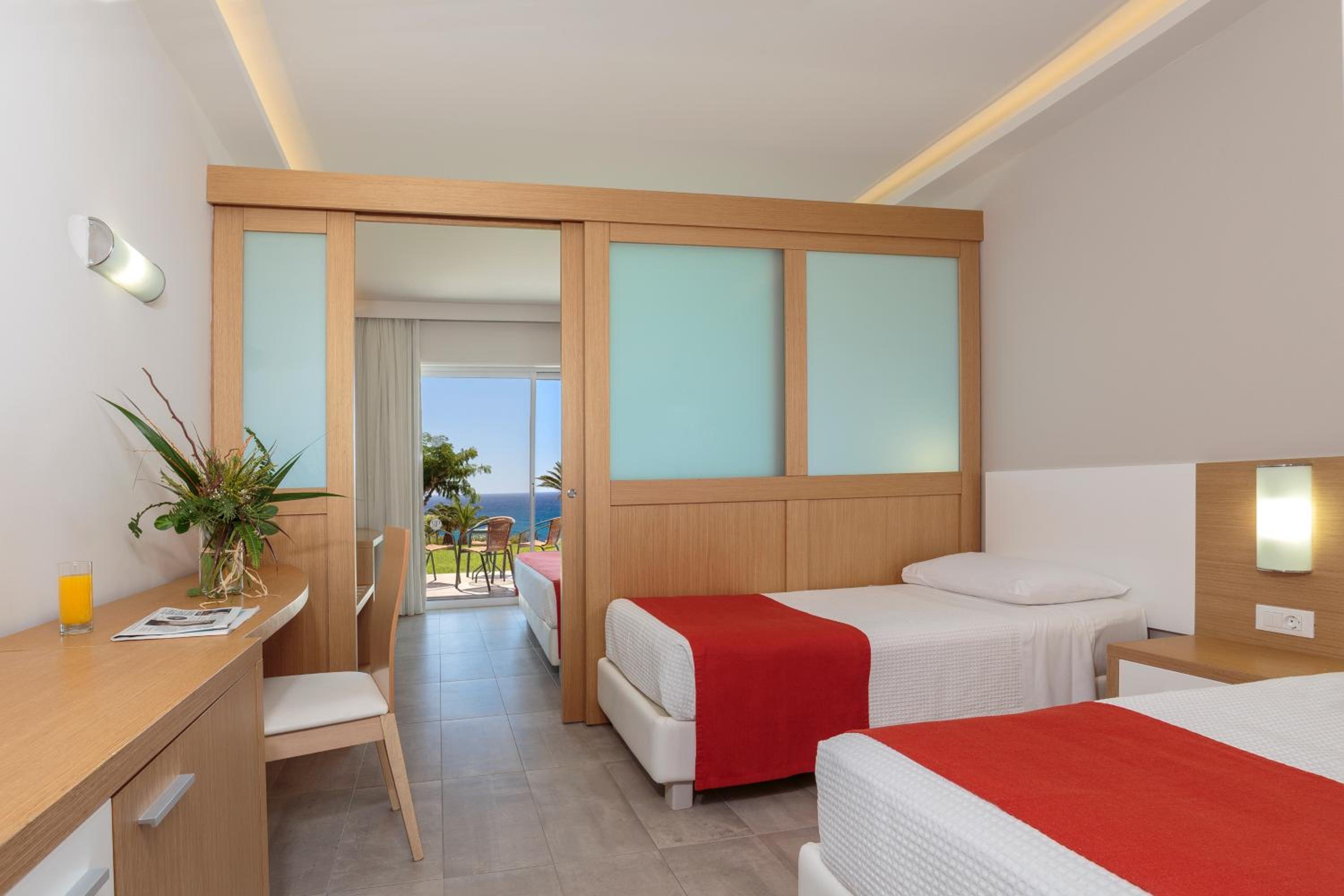 Family Room Sea View - Photo 6