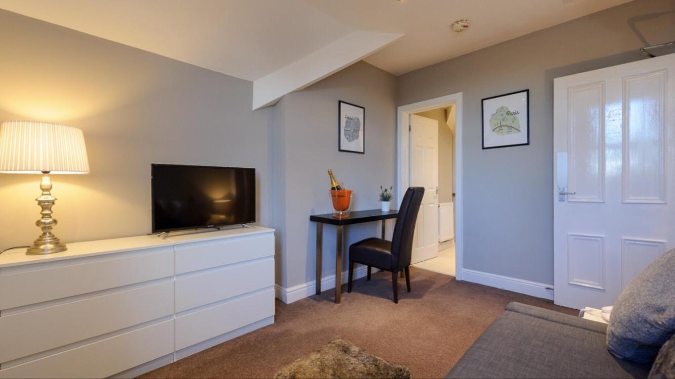 Executive Suite photo 2