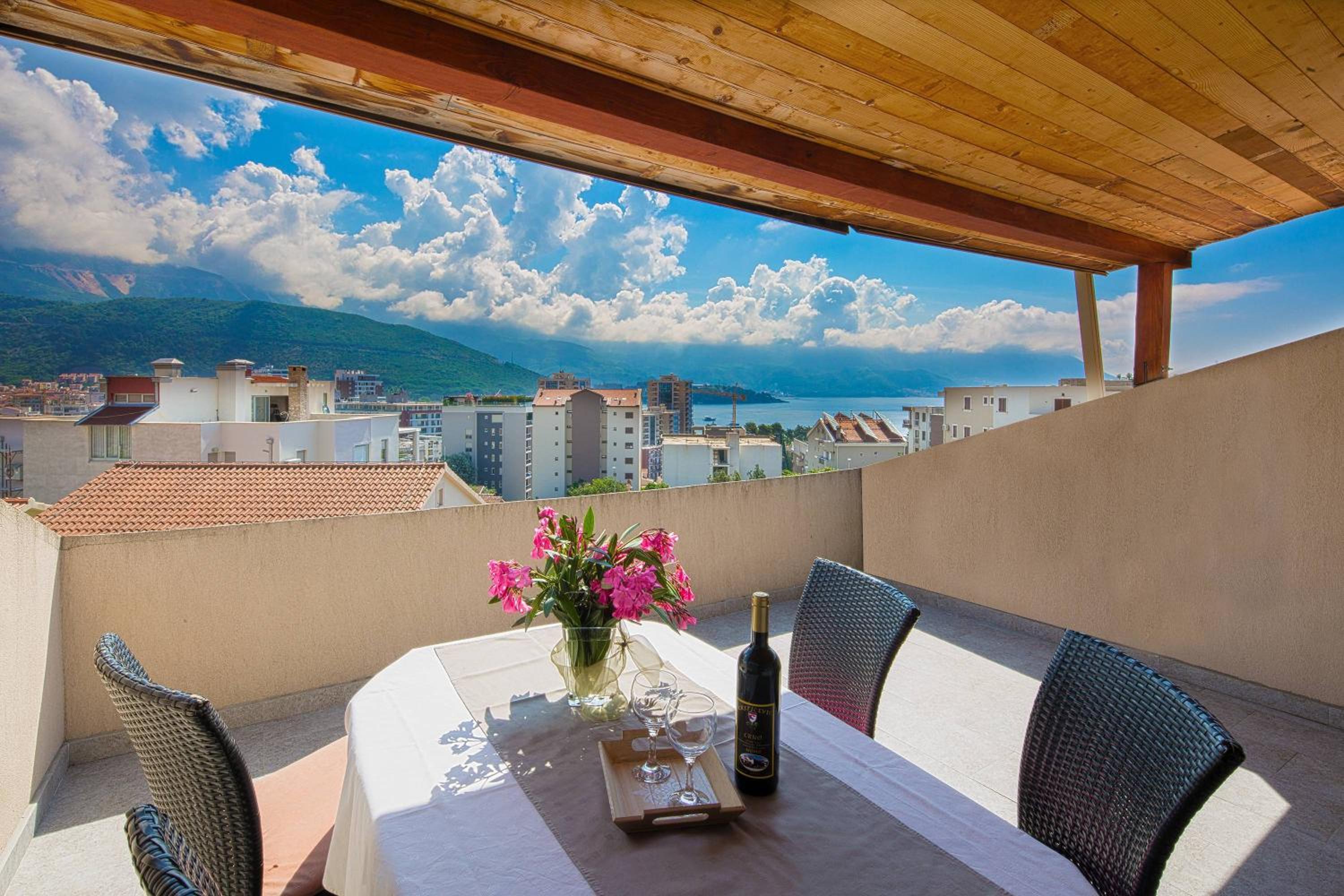 Apartment with Sea View
