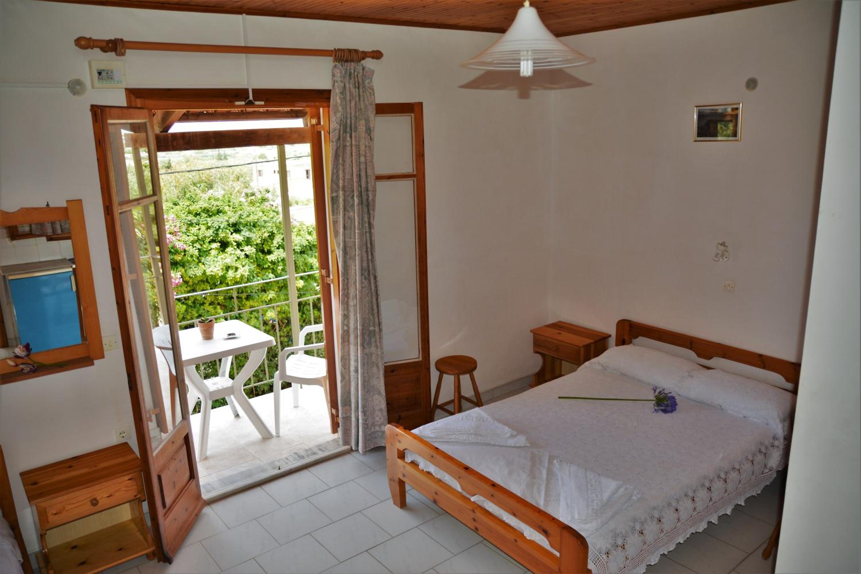 Standard Triple Room with Sea View