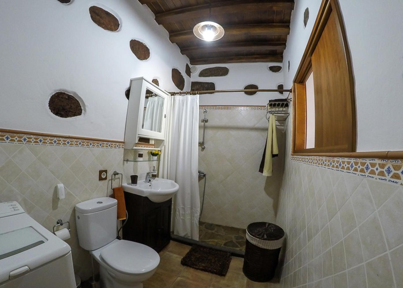 One-Bedroom House photo 3