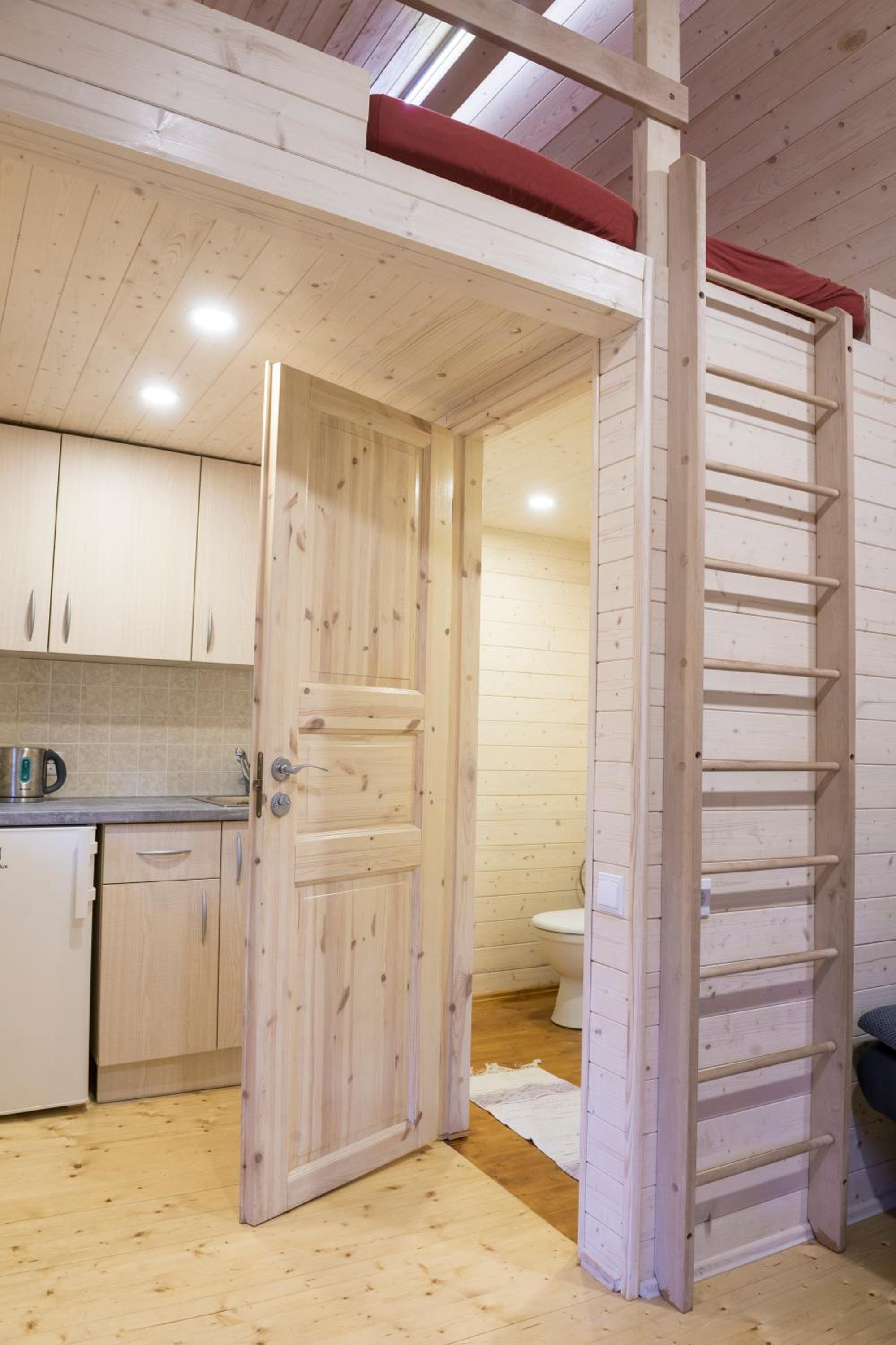Treehouse - Photo 1