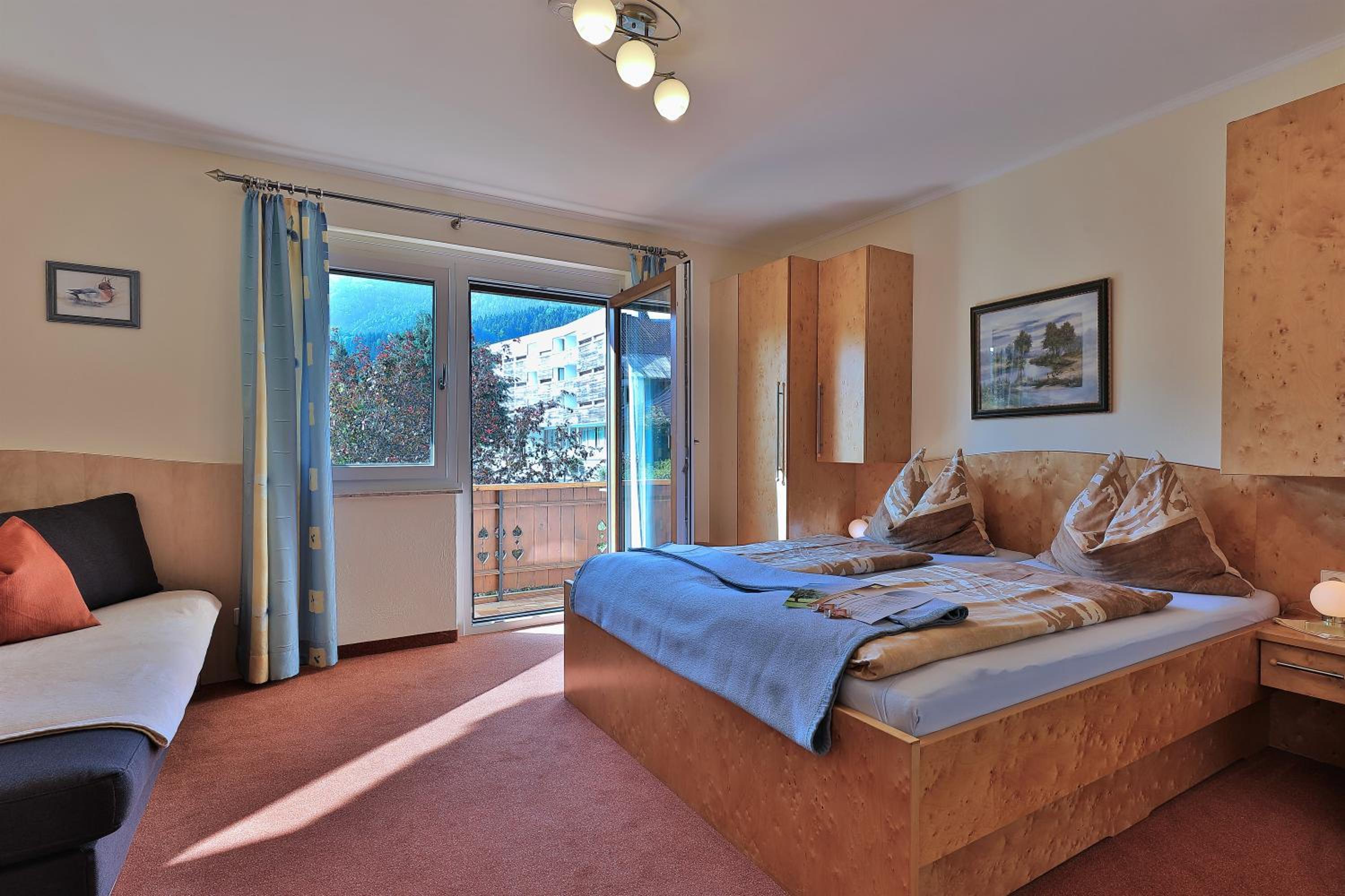 One-Bedroom Apartment - Annex photo 2