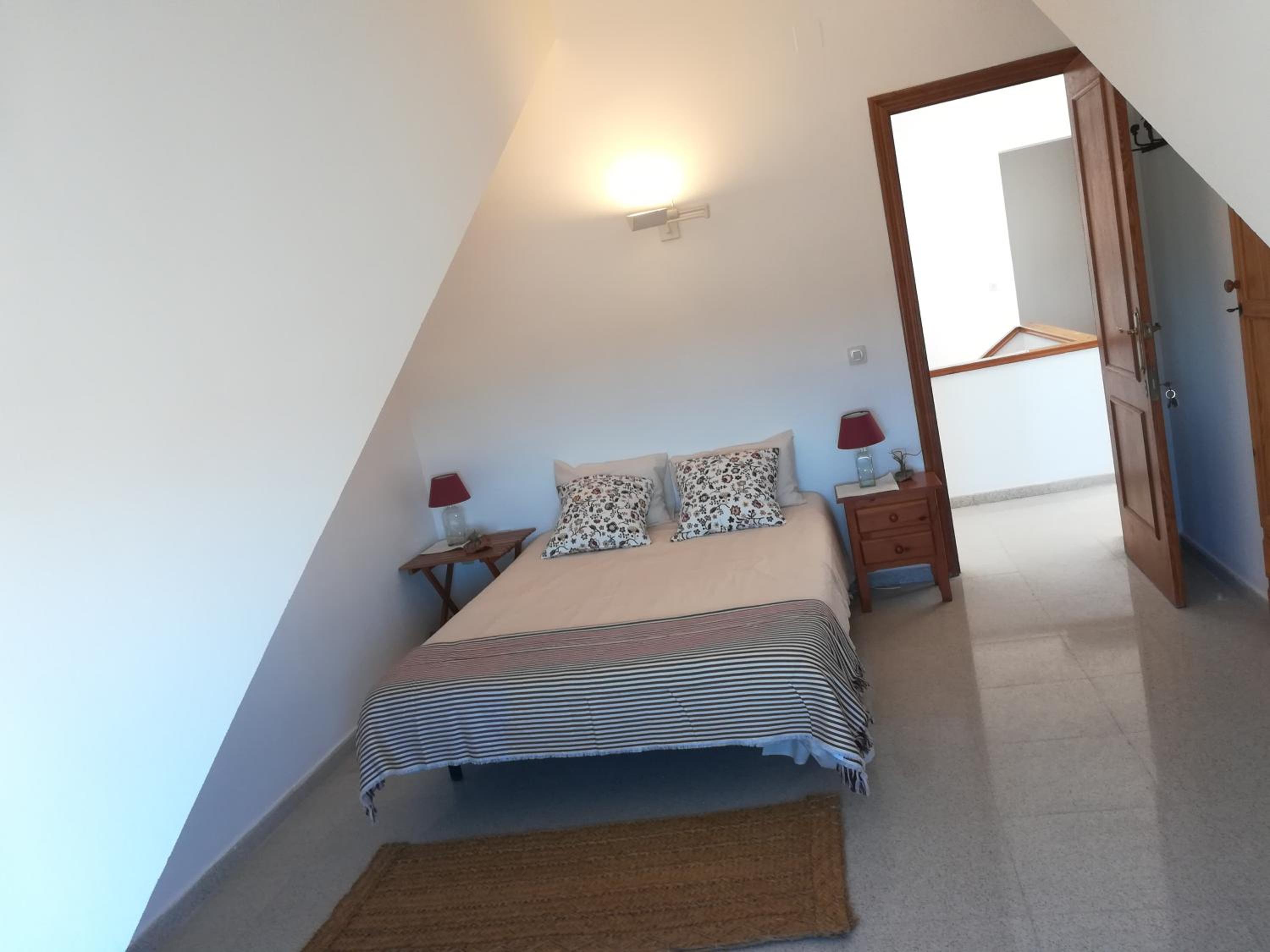 Double Room with Shared Bathroom photo 2