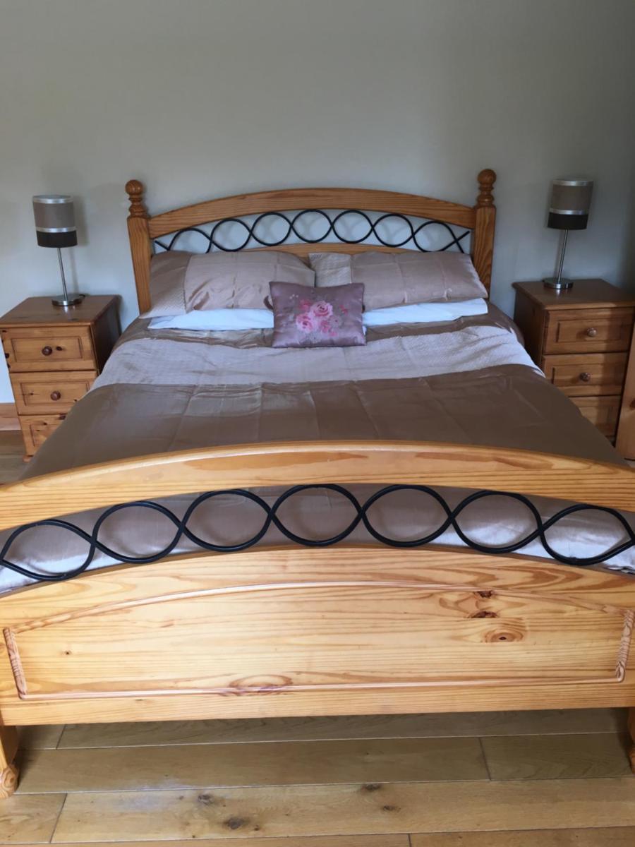 Deluxe Double Room with Shower - Photo 13