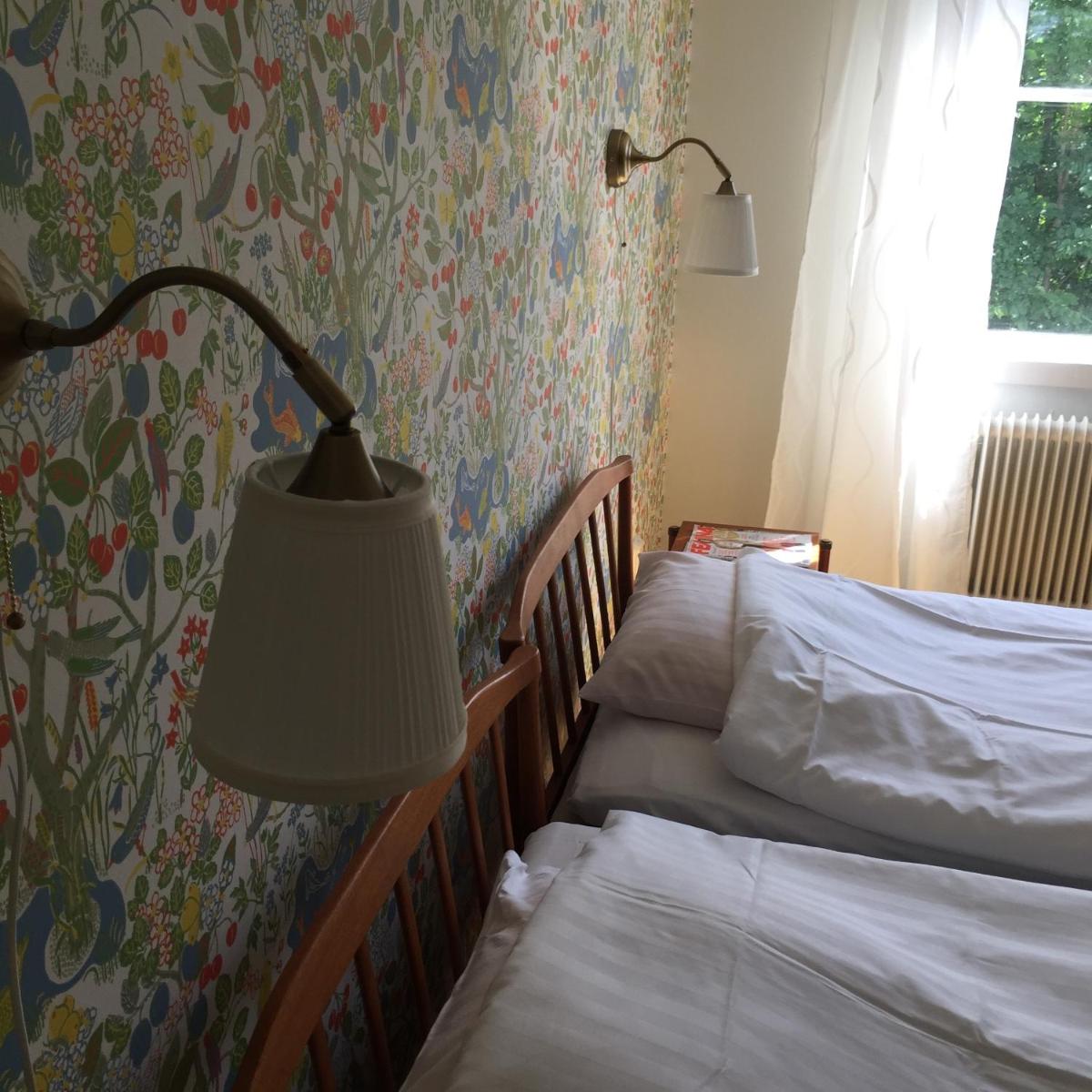 Standard Twin Room photo 2