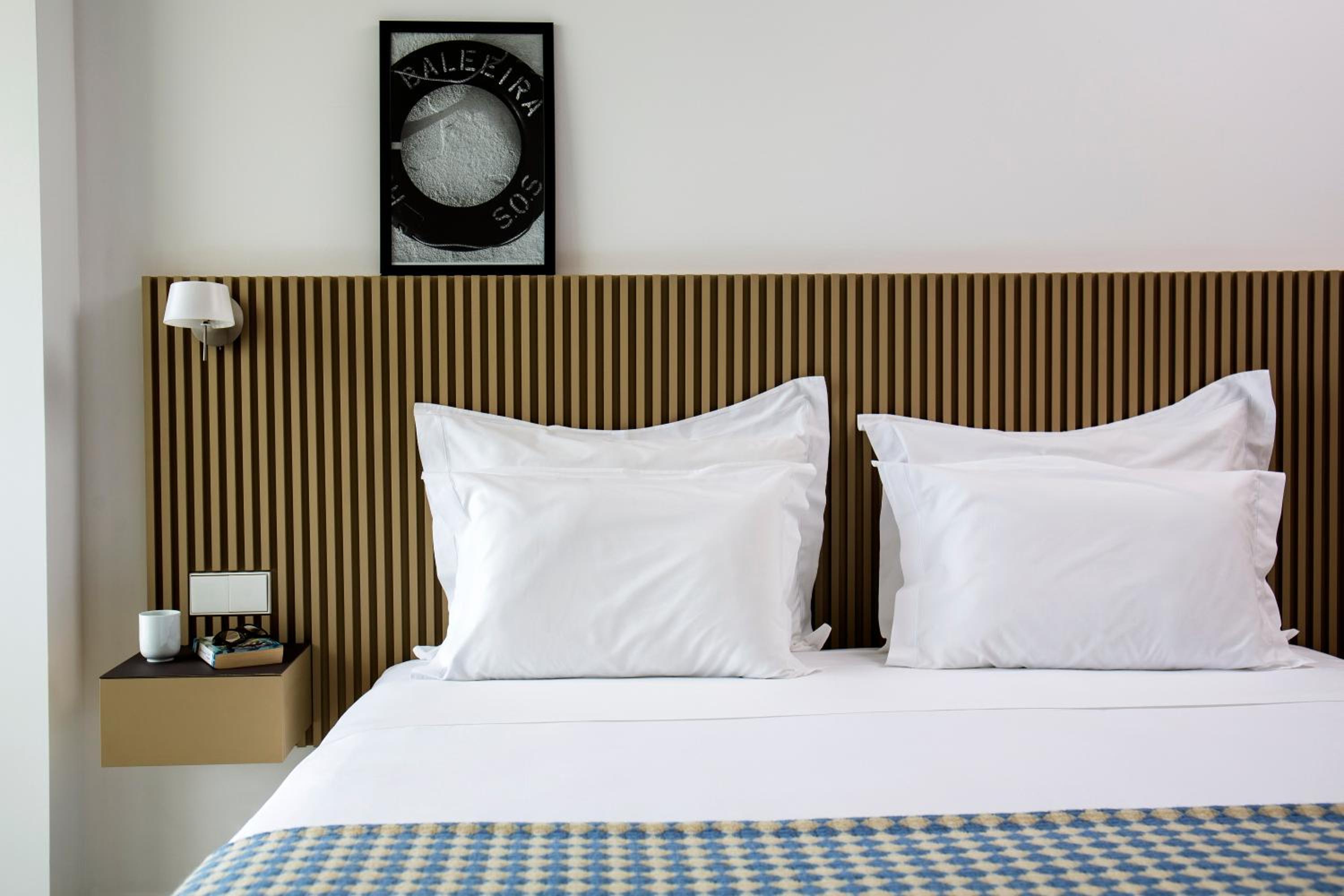 Double Room with Partial Sea View - Photo 1