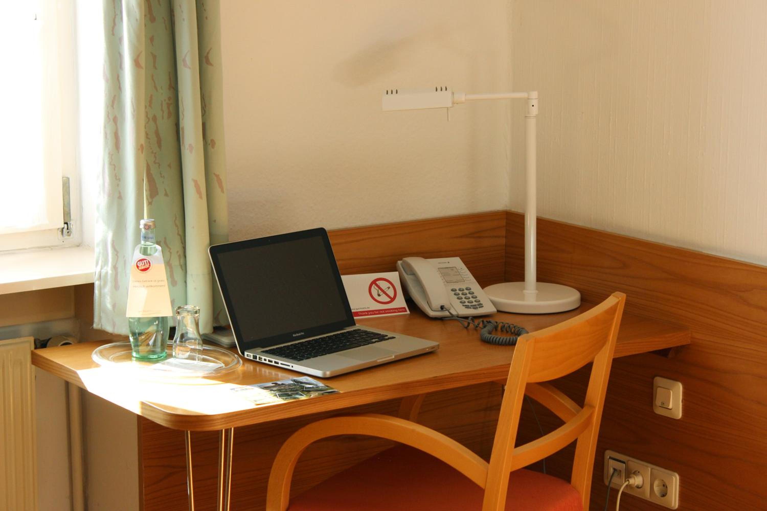 Comfort Single Room