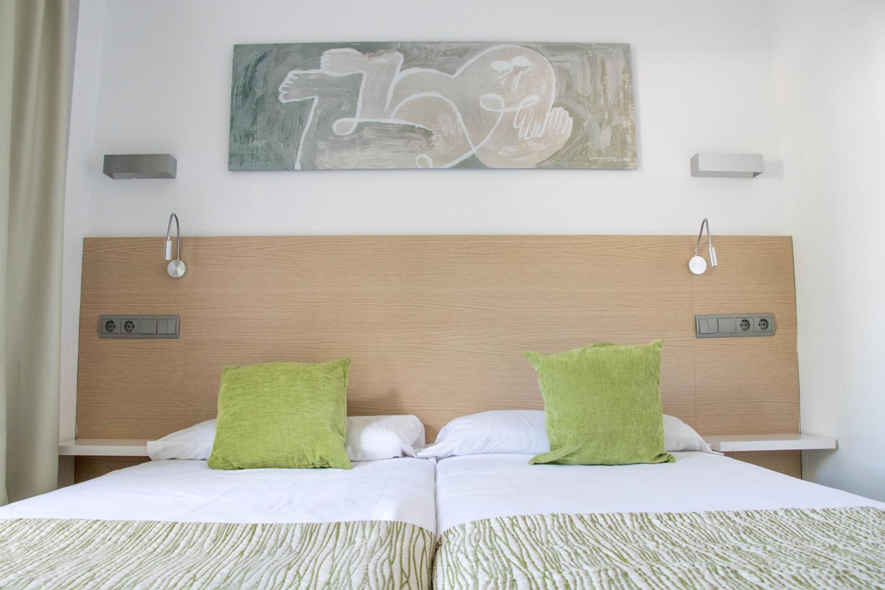 Two-Bedroom Apartment - Photo 3