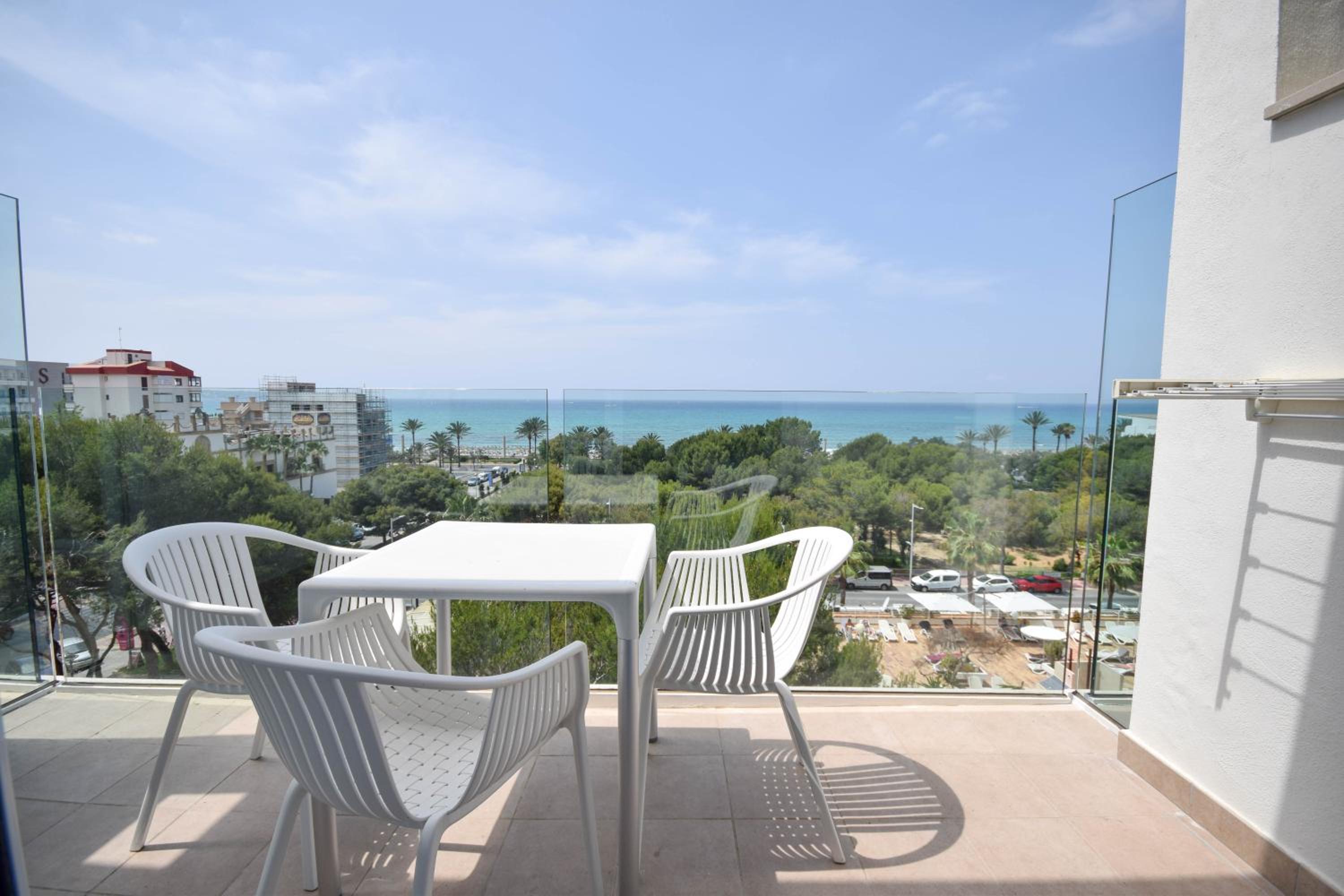 Superior One-Bedroom Apartment with Sea View - Photo 12
