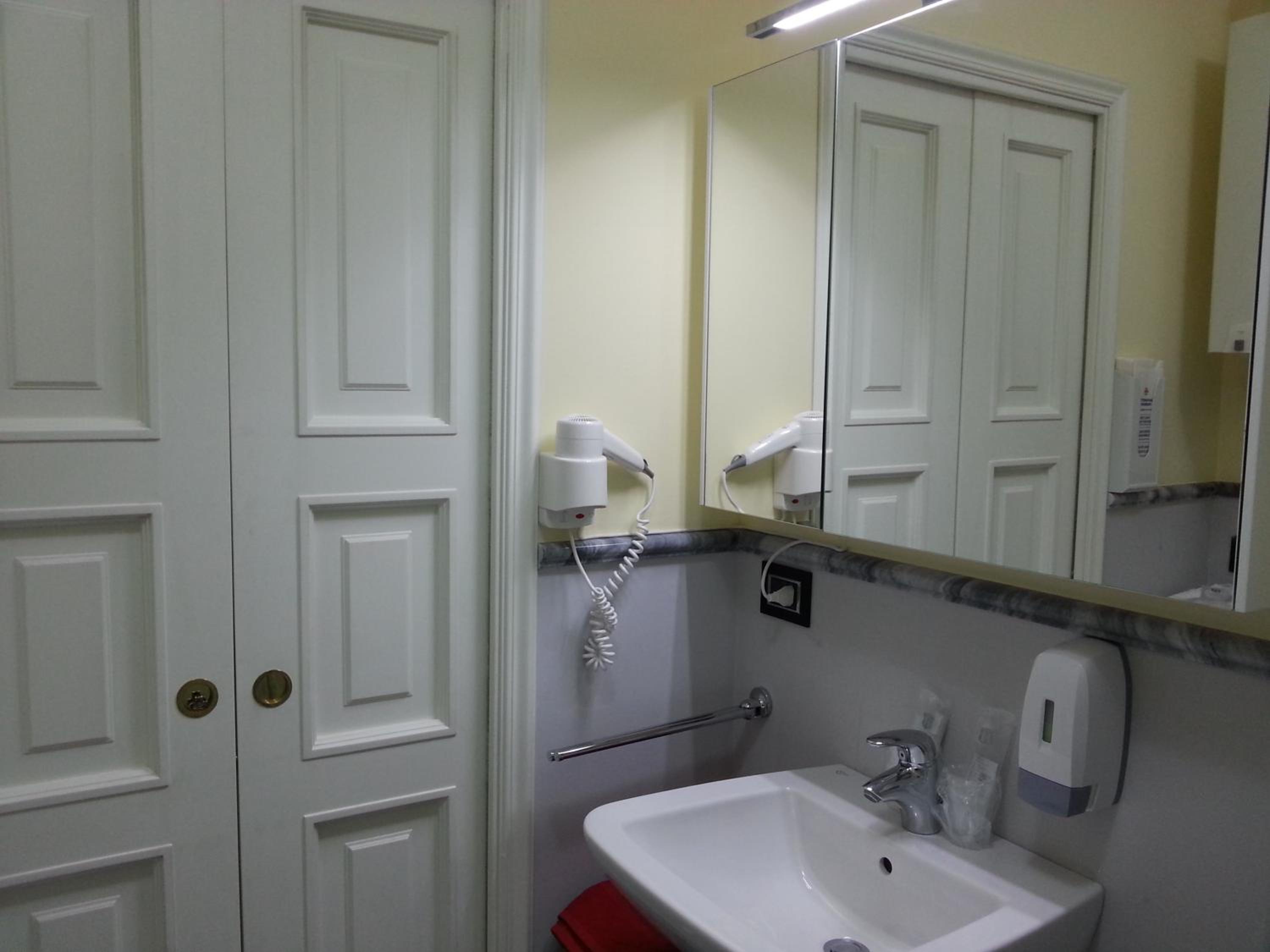 Deluxe Apartment - Photo 3