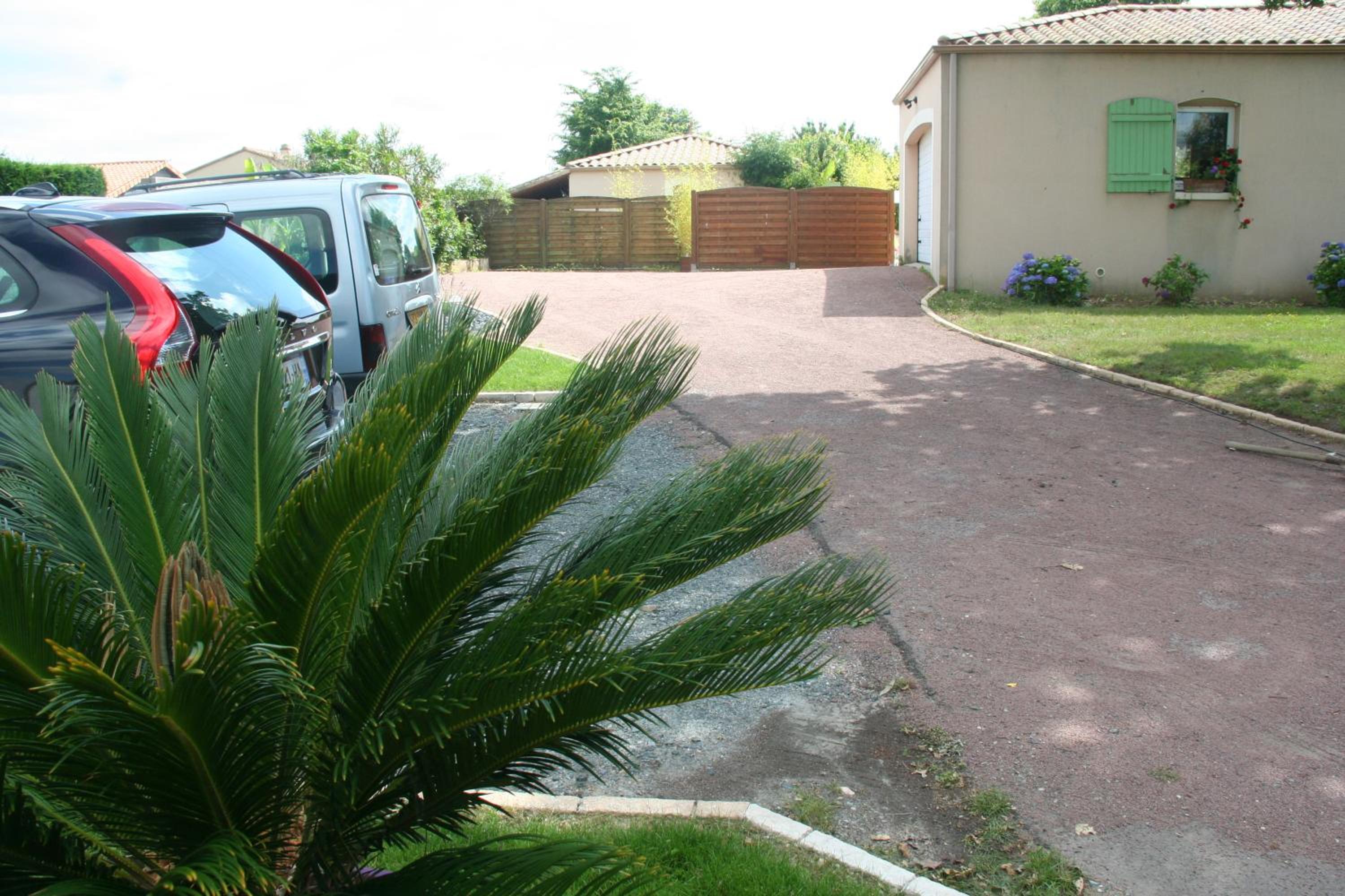 Double Room with Private Bathroom - Photo 4