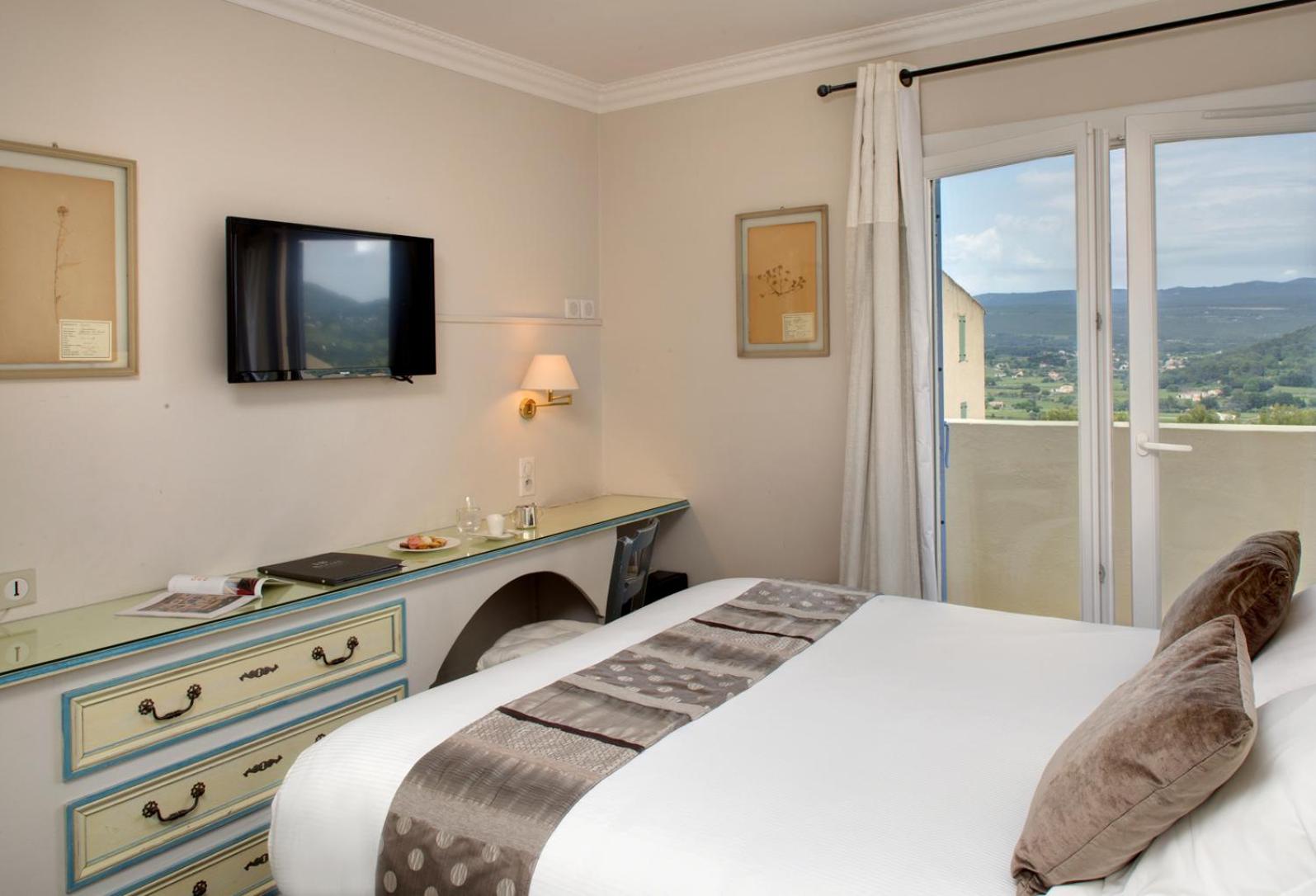 Classic Double Room - Photo 1