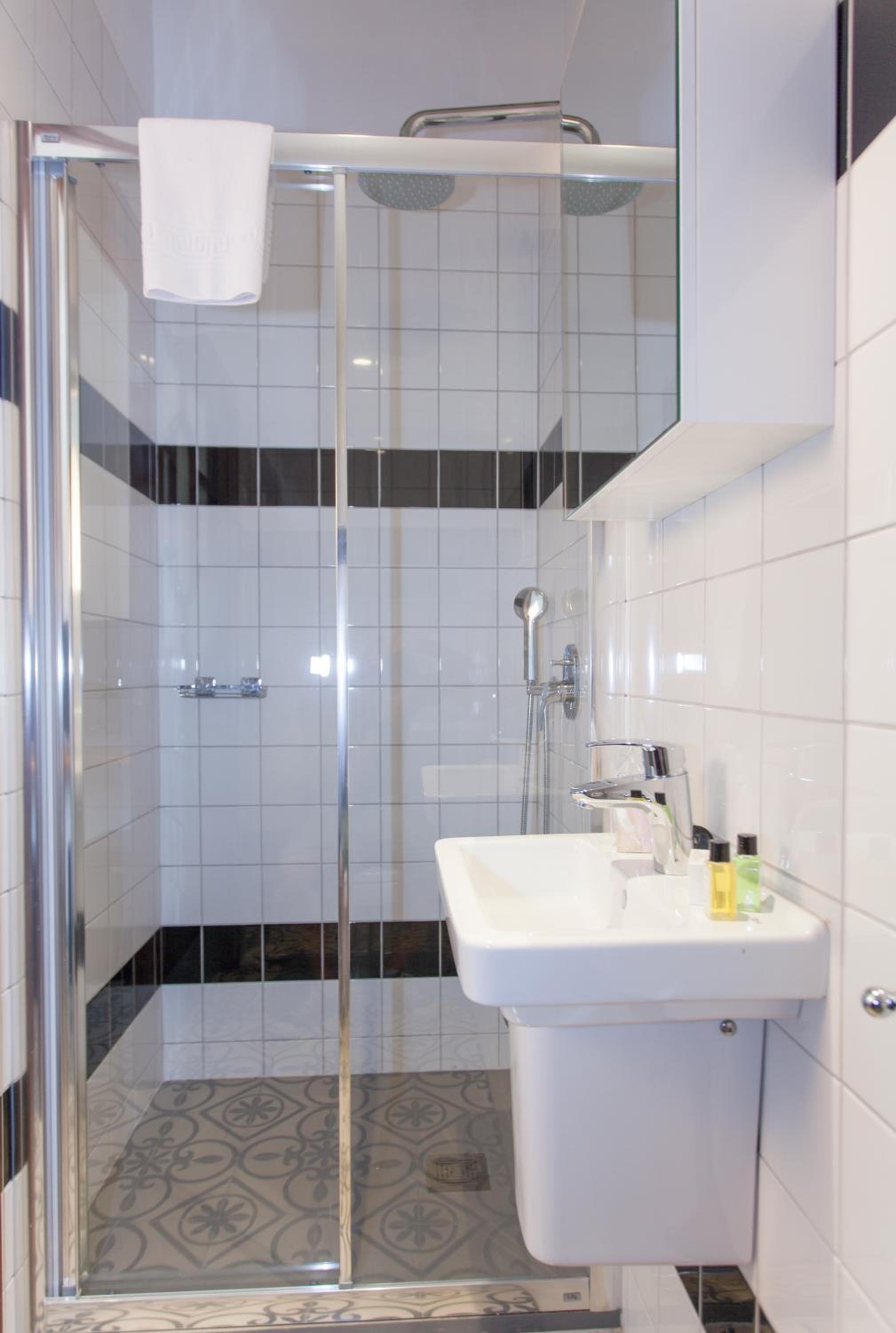 Superior Double Room - Photo 9