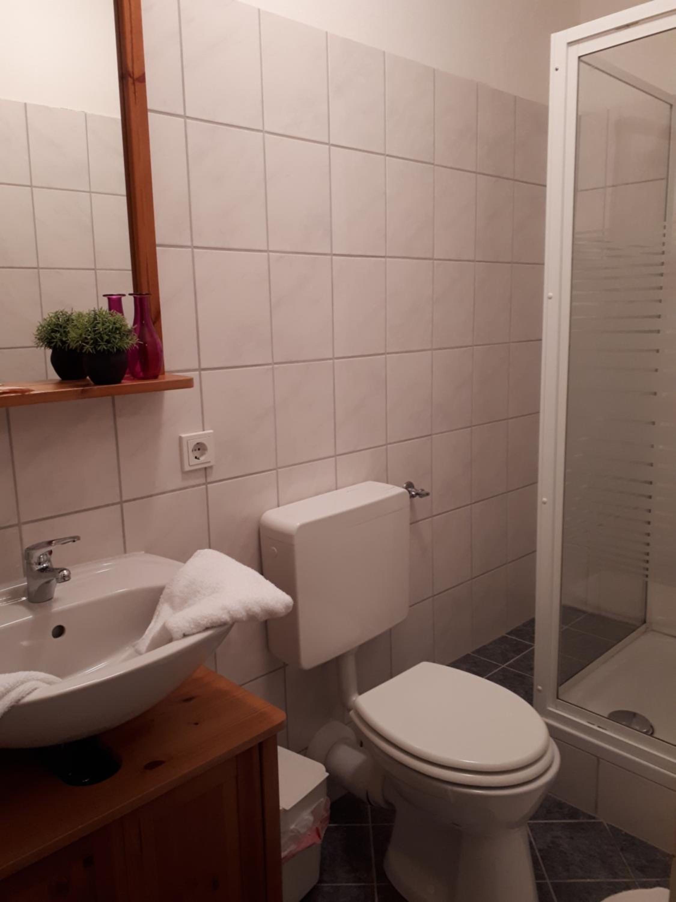 Double or Twin Room with Private Bathroom photo 2