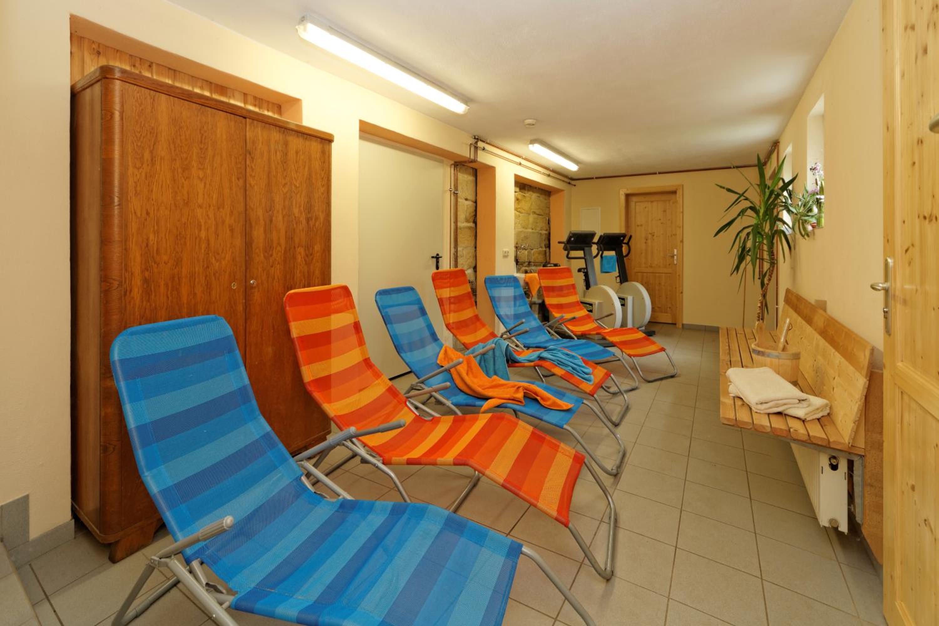 Grosses Ferienhaus mit 6 Wohneinheiten photo 3