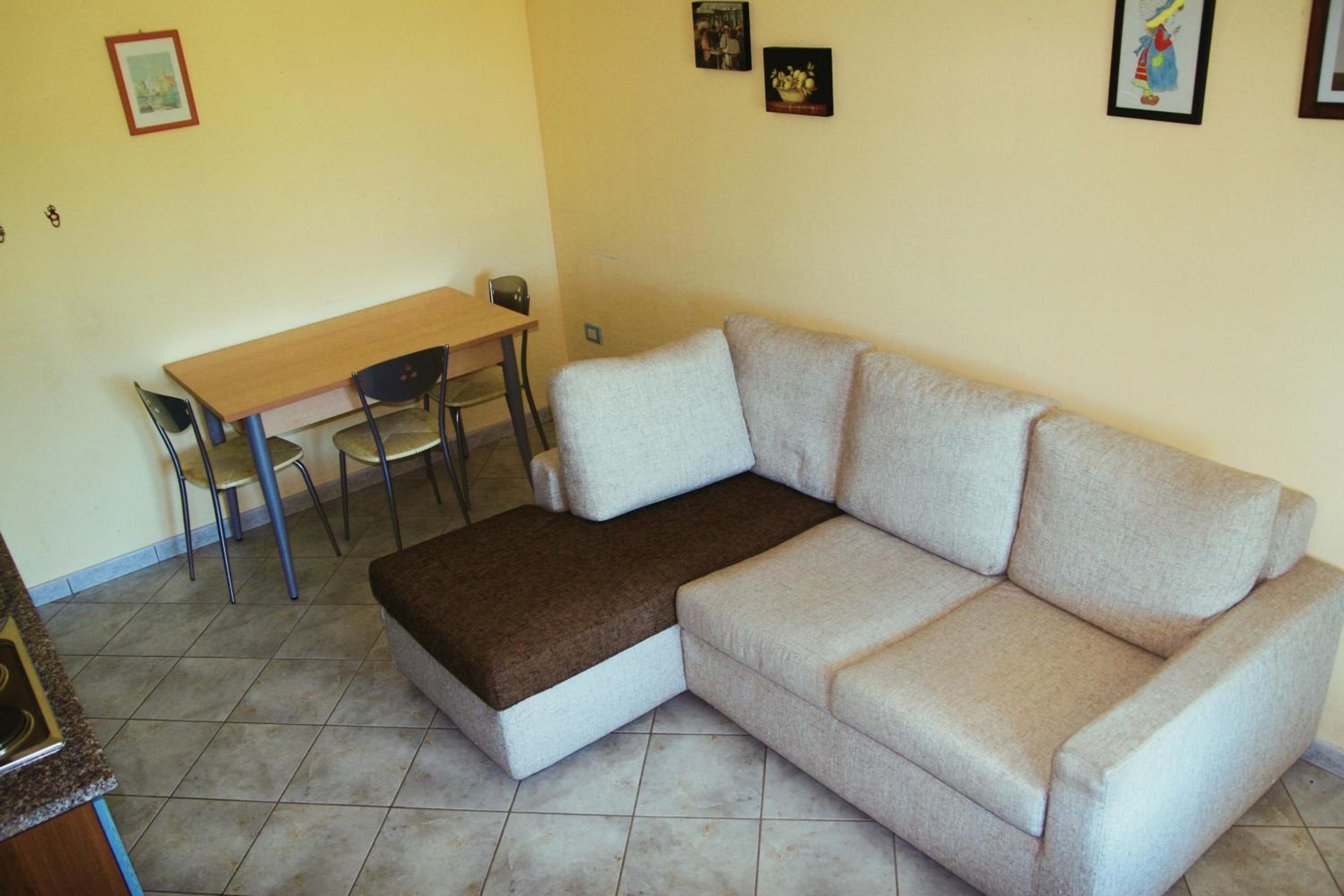 Apartment with Pool View  photo 3