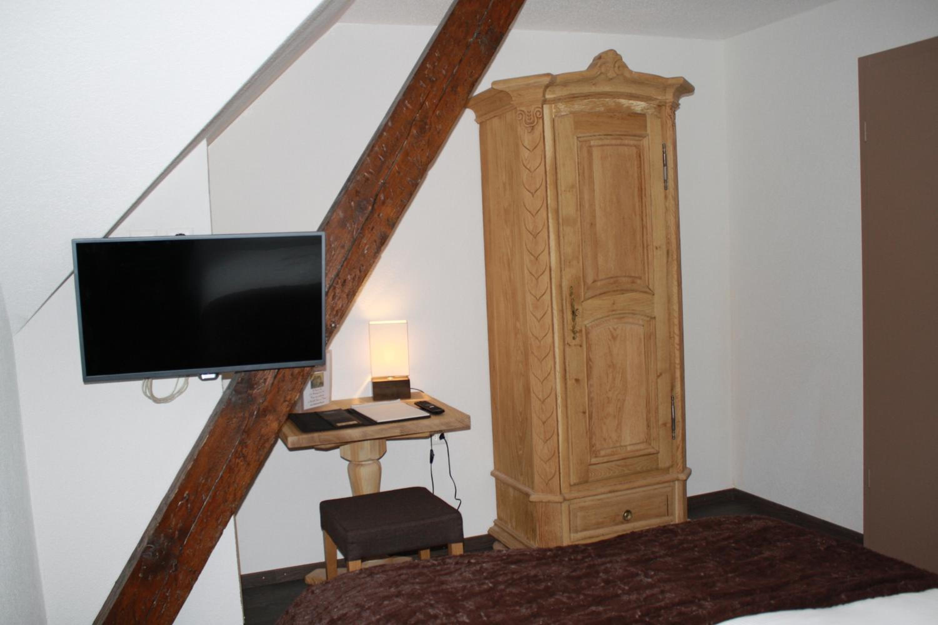 Family Room photo 3