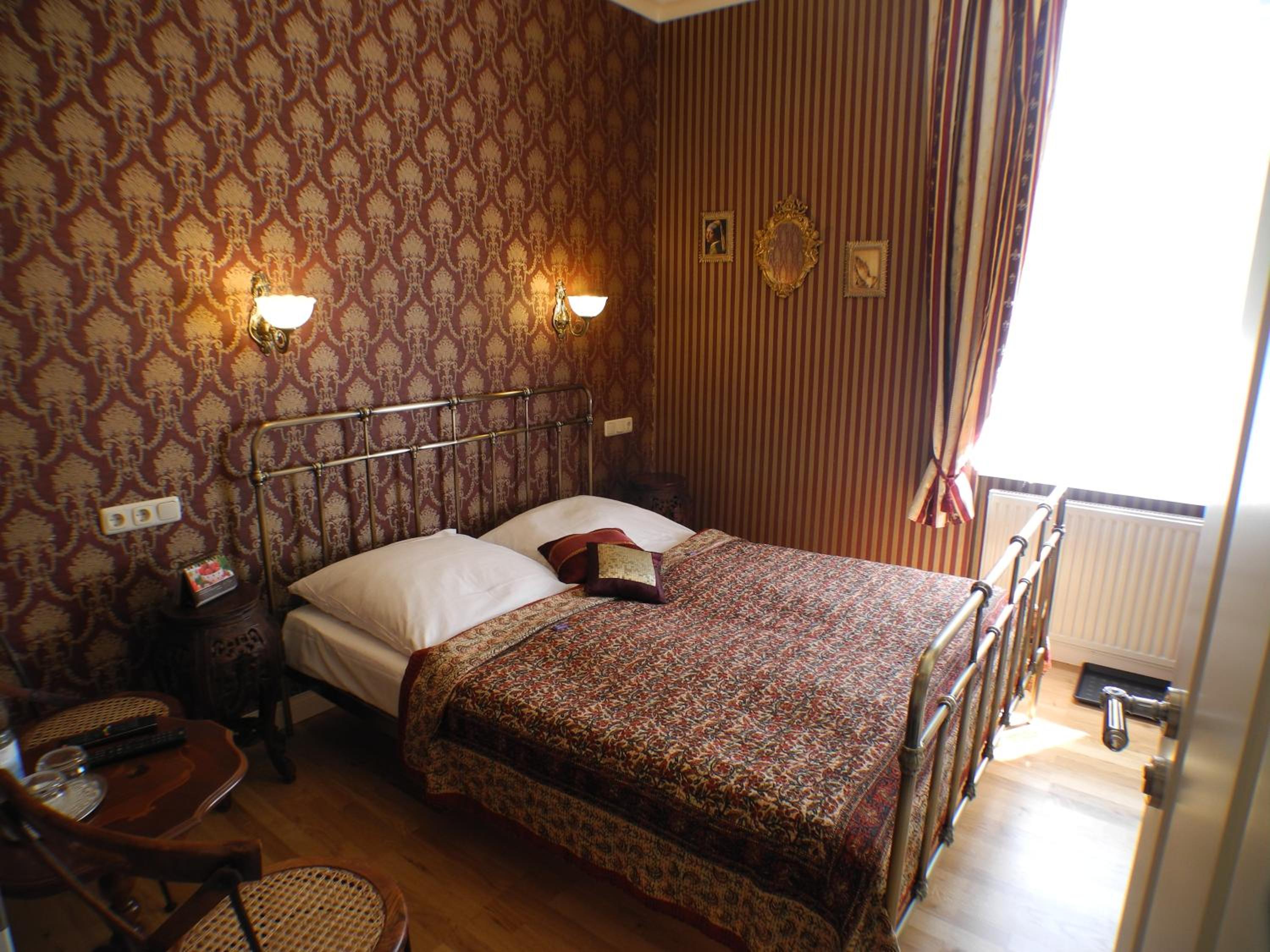 Small Double Room photo 2